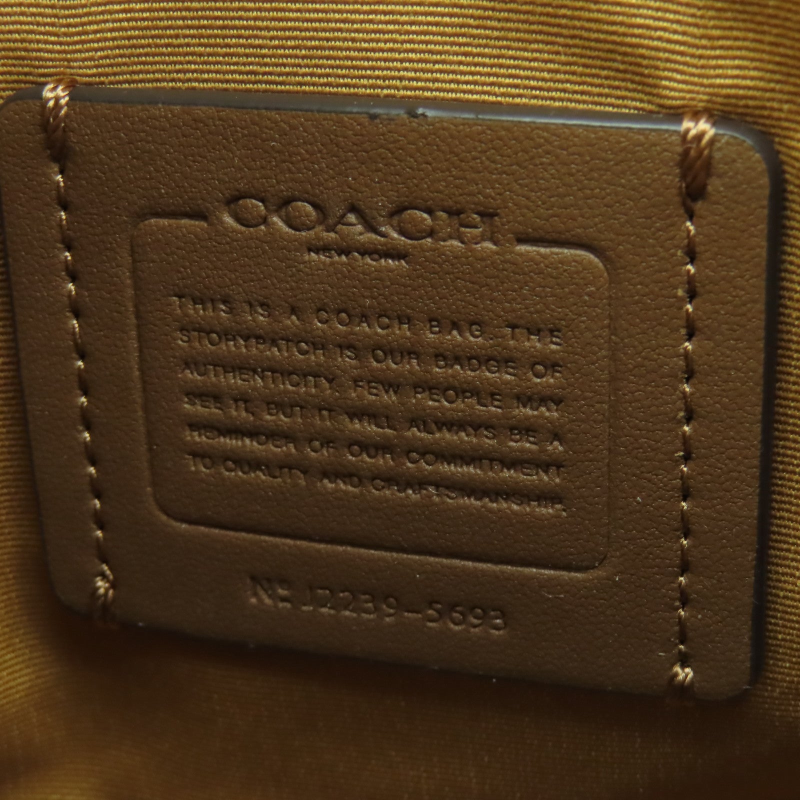 COACH 塗層帆布2 Way Shoulder Bag金扣手挽肩背兩用袋白色/棕色
