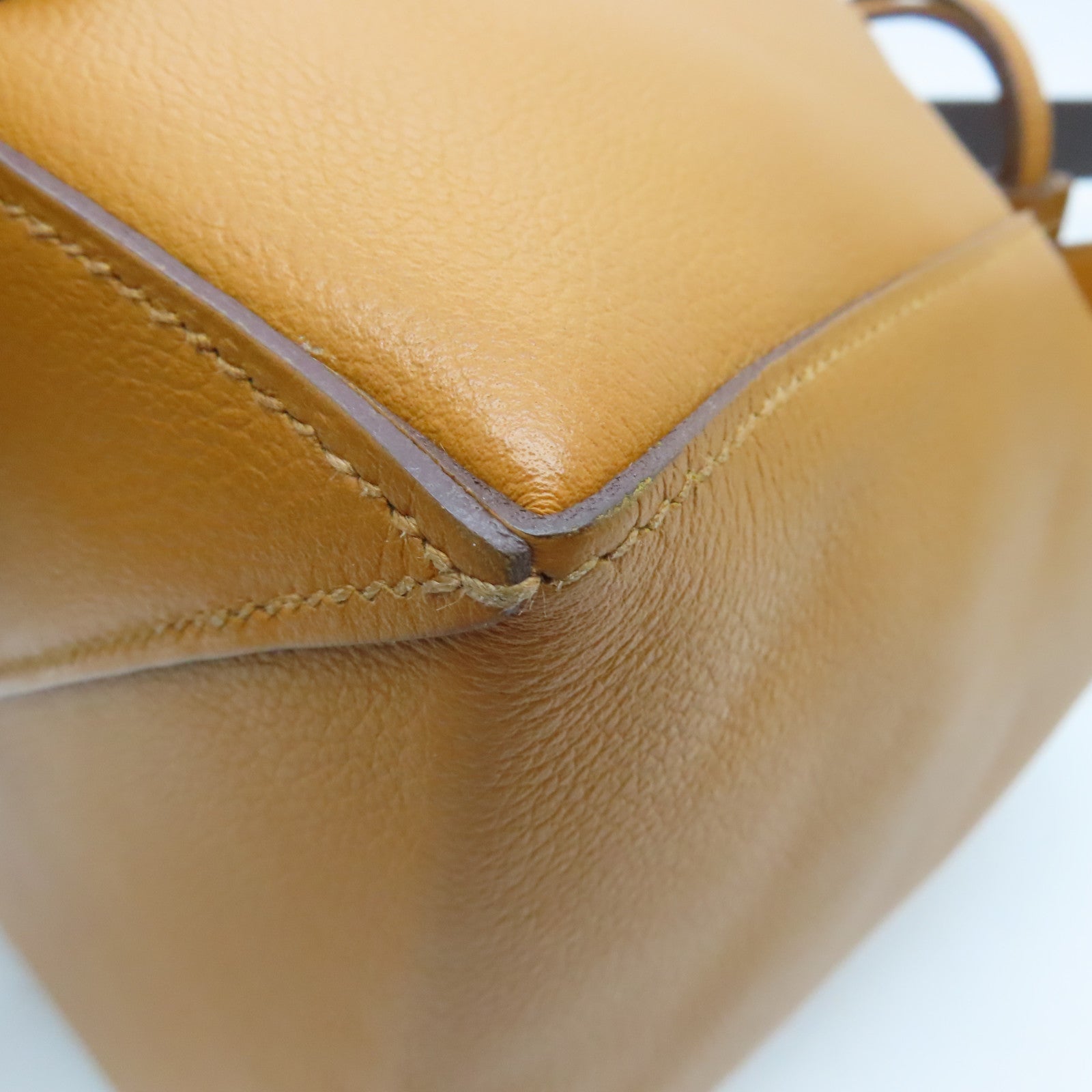 HERMES Evercolor Leather Licol 17 Shoulder Bag Gold/Brown