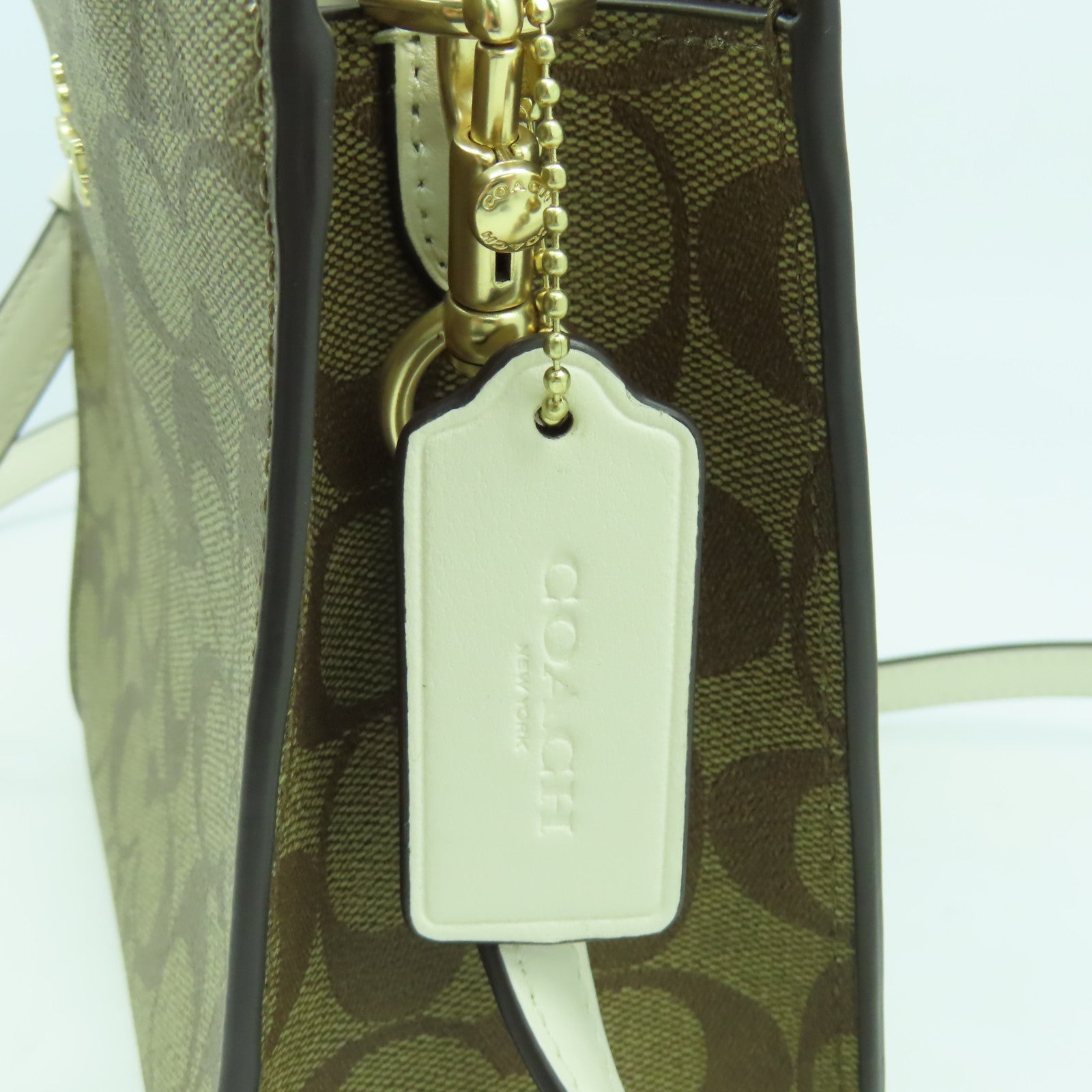 COACH 塗層帆布2 Way Shoulder Bag金扣手挽肩背兩用袋白色/棕色