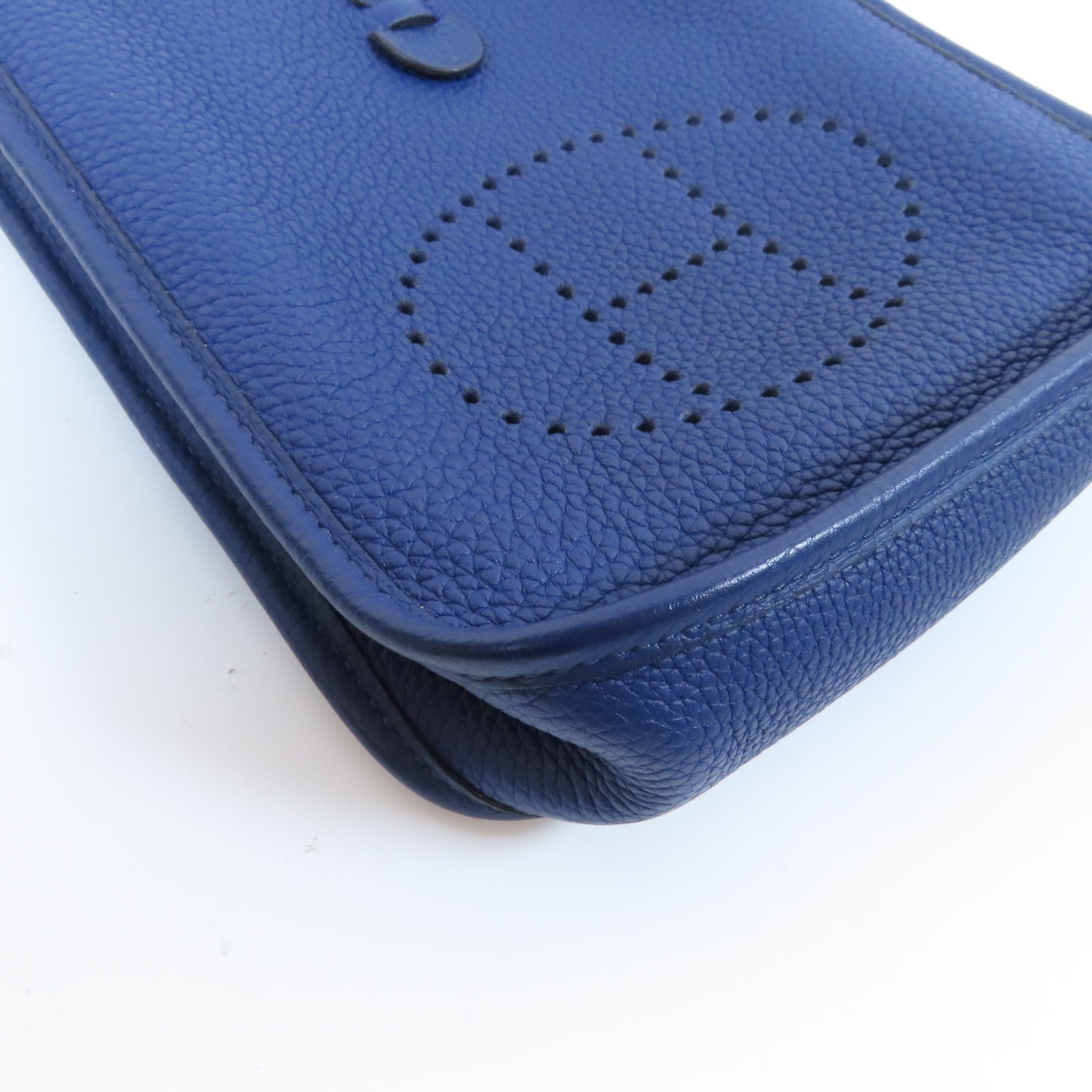 HERMES Clemence皮革Evelyne TPM銀扣肩背袋Bleu Saphir寶石藍色