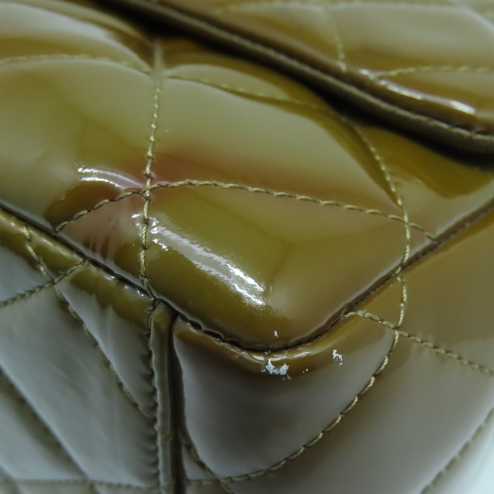 CHANEL 菱格漆皮皮革Chain Shoulder銀扣鏈帶肩背袋棕色
