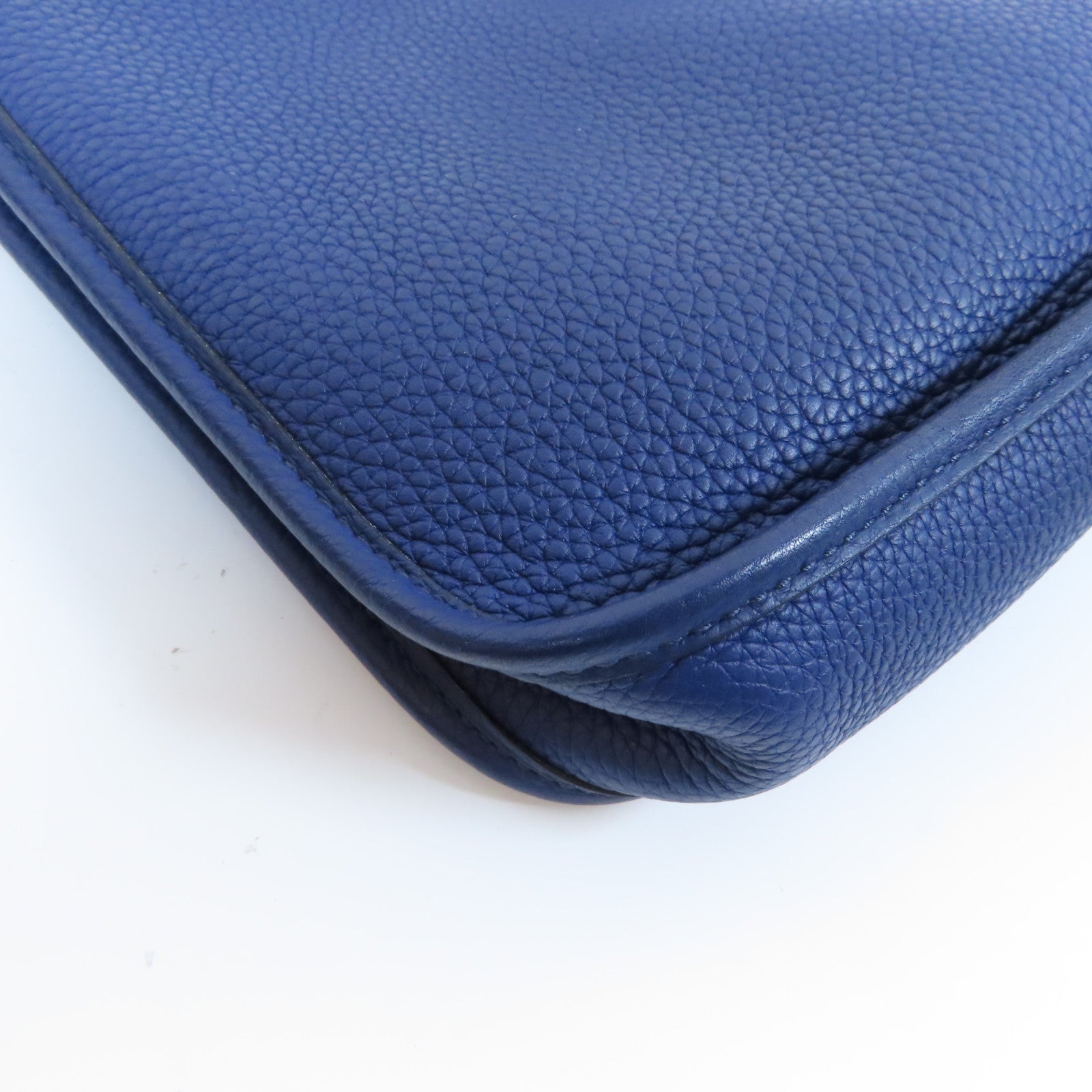 HERMES Clemence皮革Evelyne TPM銀扣肩背袋Bleu Saphir寶石藍色
