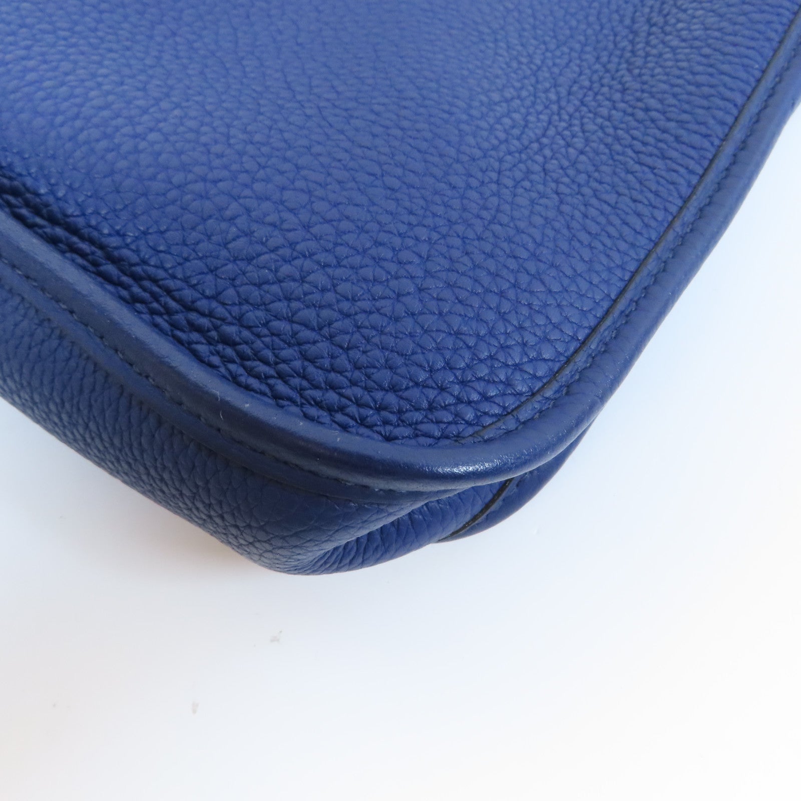 HERMES Clemence皮革Evelyne TPM銀扣肩背袋Bleu Saphir寶石藍色