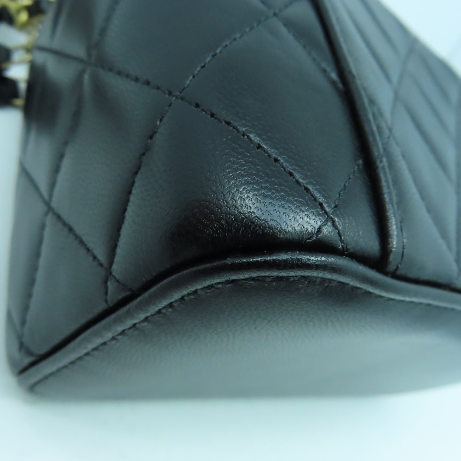 CHANEL 菱格羊皮皮革Chain Shoulder金扣肩背袋黑色