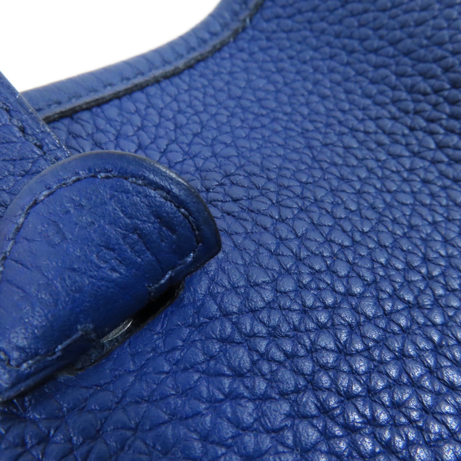 HERMES Clemence皮革Evelyne TPM銀扣肩背袋Bleu Saphir寶石藍色