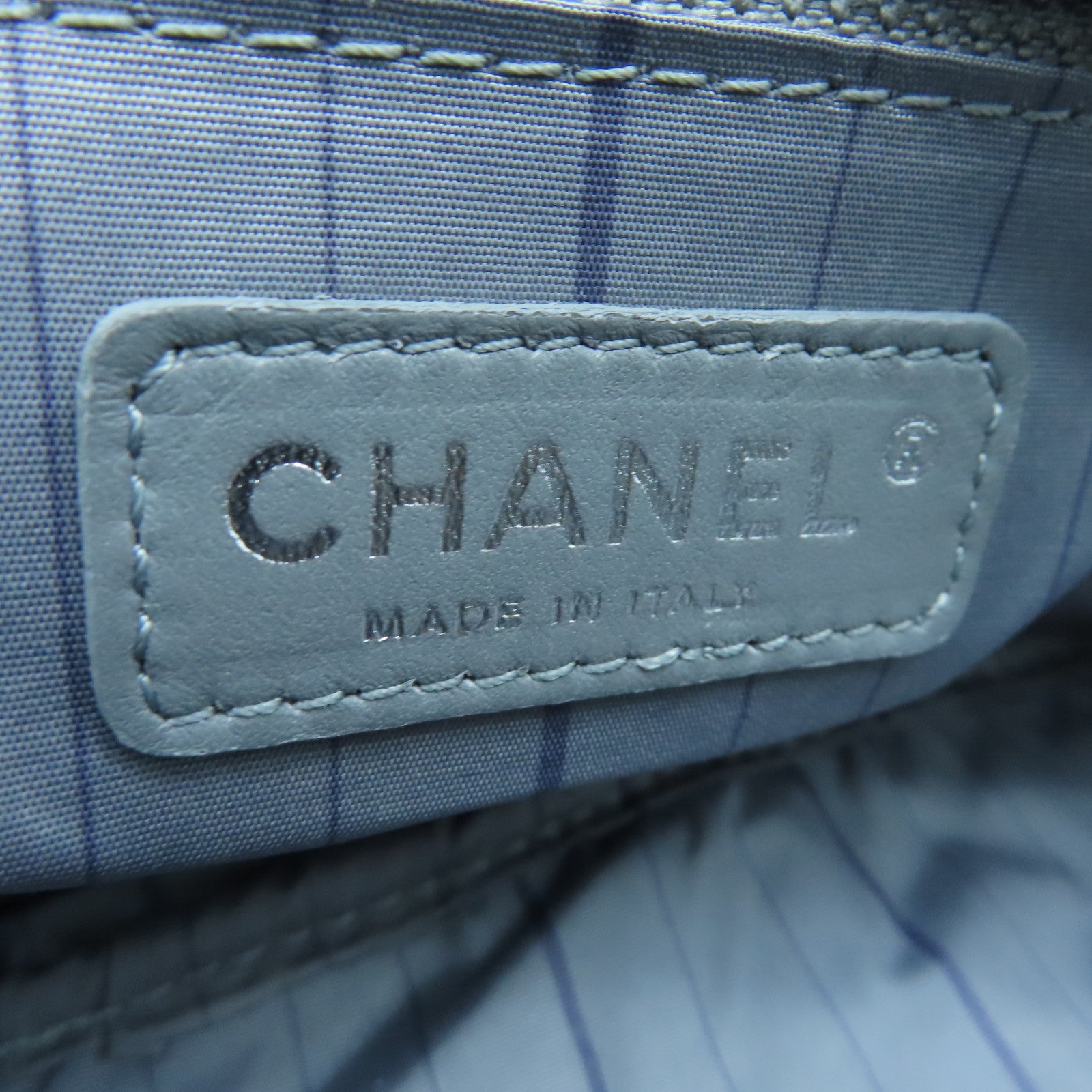CHANEL 斜纹软呢Shoulder Bag银扣链带肩背袋黑色/白色