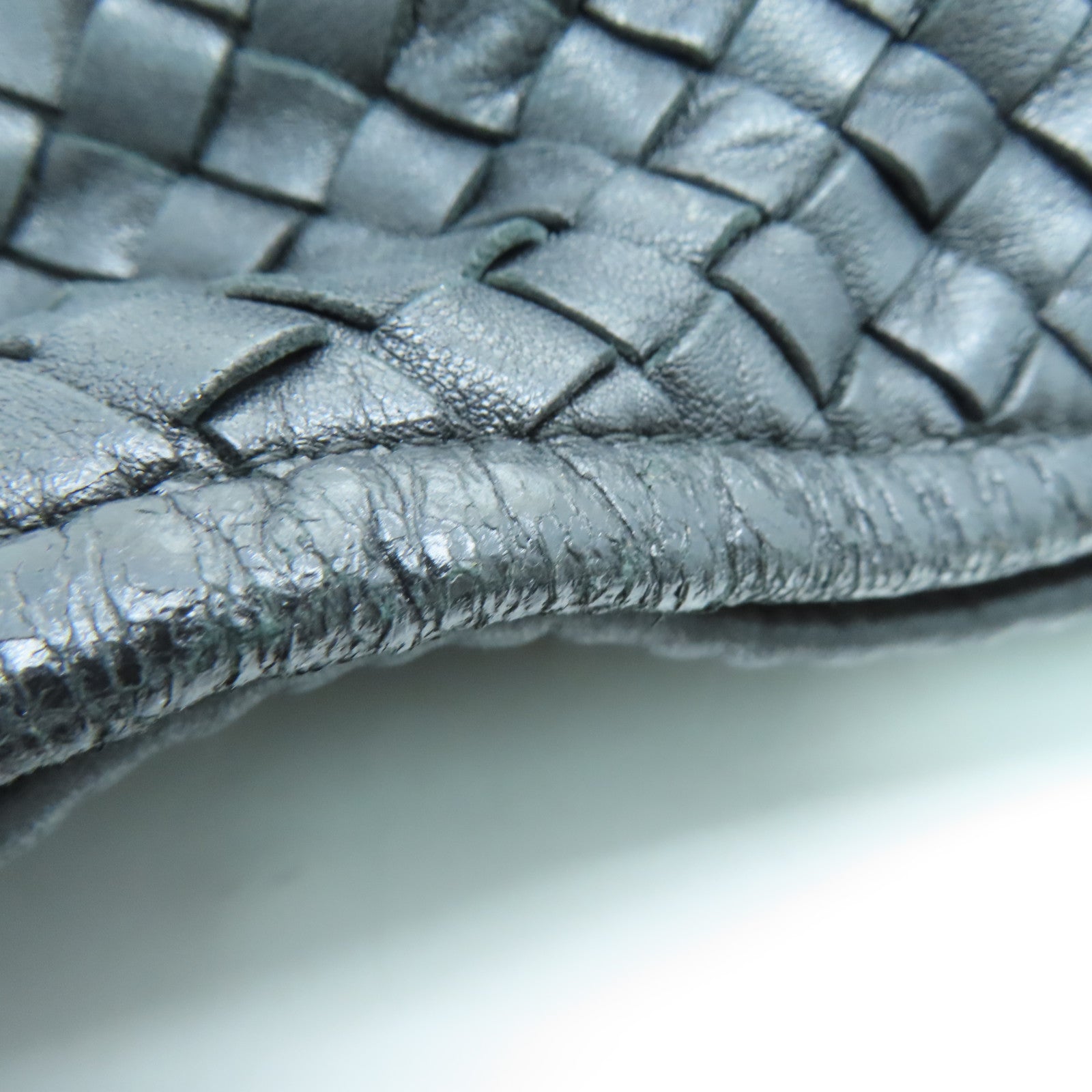 BOTTEGA VENETA 织纹皮革Shoulder Bag金扣肩背袋黑色