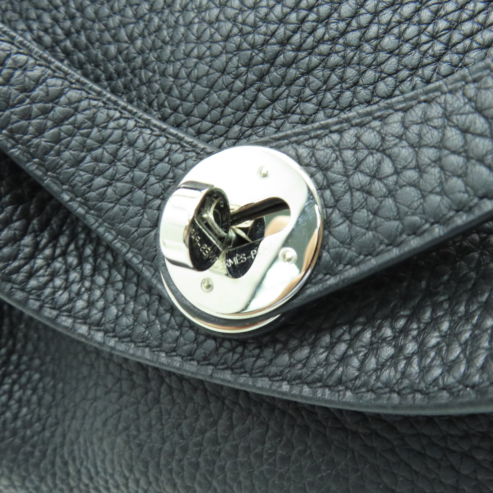 HERMES Taurillon Clemence皮革Lindy 26銀扣手挽肩背兩用袋黑色