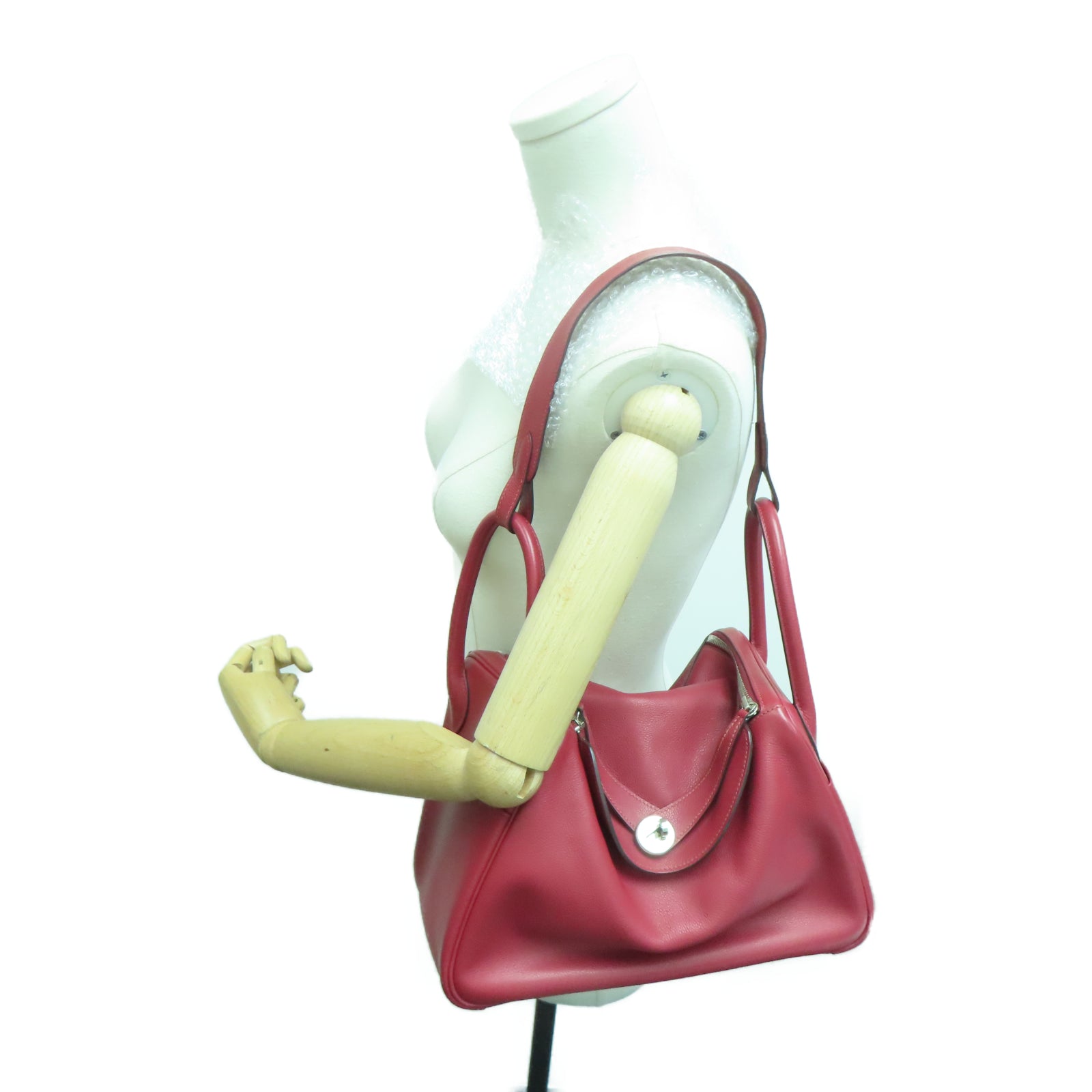 HERMES Evercolor Cowhide Leather Lindy 30 Silver Buckle Handle Shoulder Bag Hermes Red