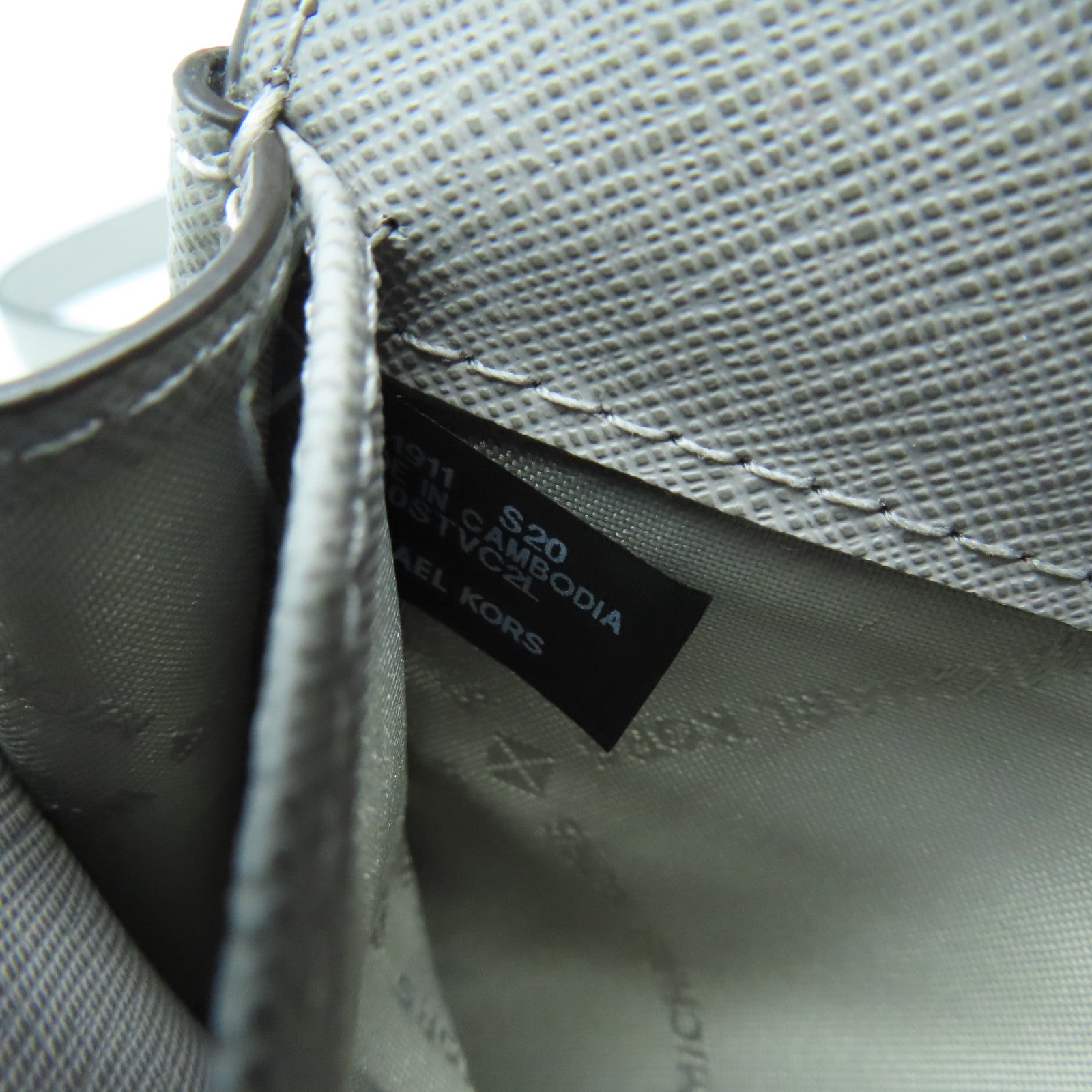 Michael Kors Leather Shoulder Bag Silver Buckle Chain Shoulder Bag Gray