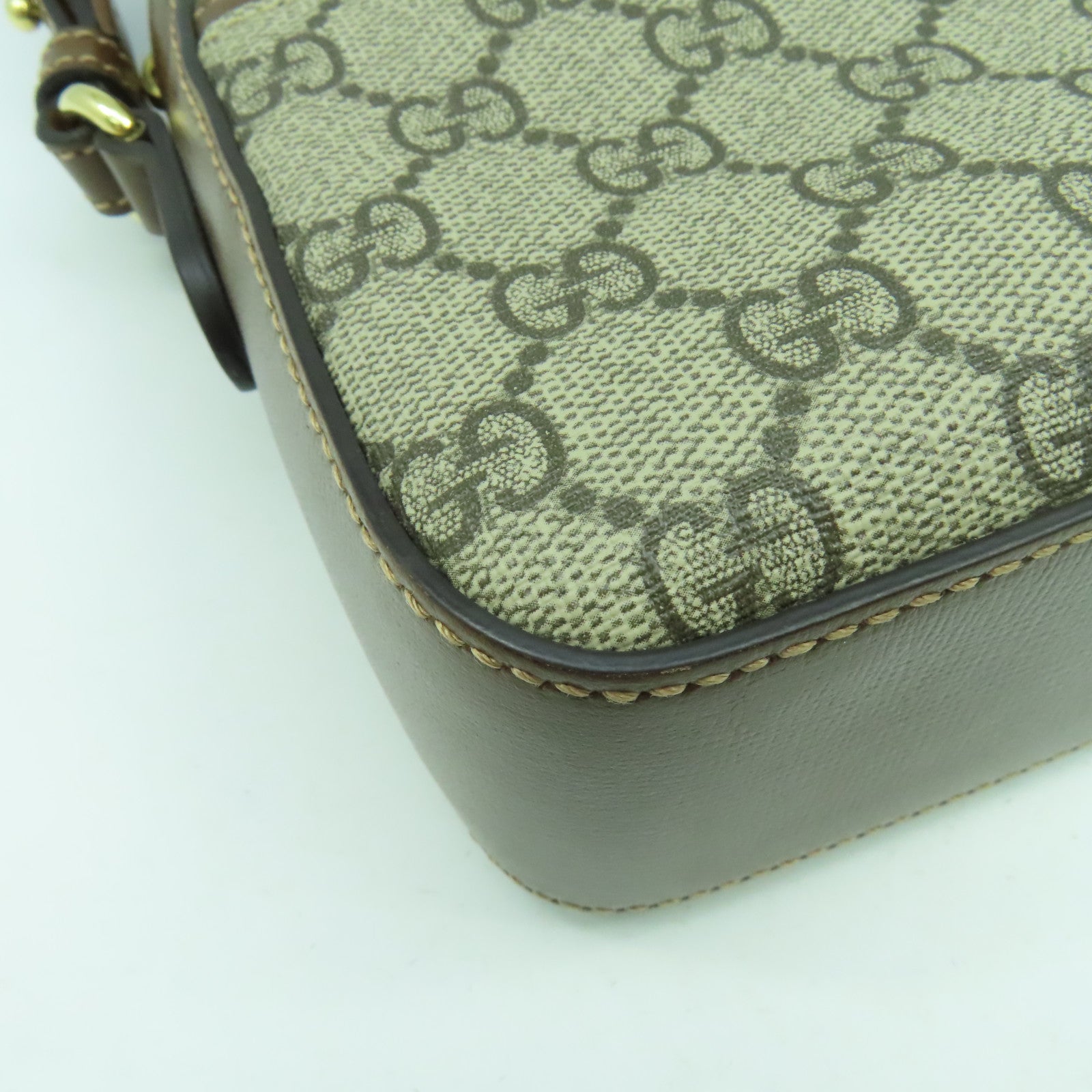 GUCCI 塗層帆布Interlocking G Bag金扣肩背袋啡色