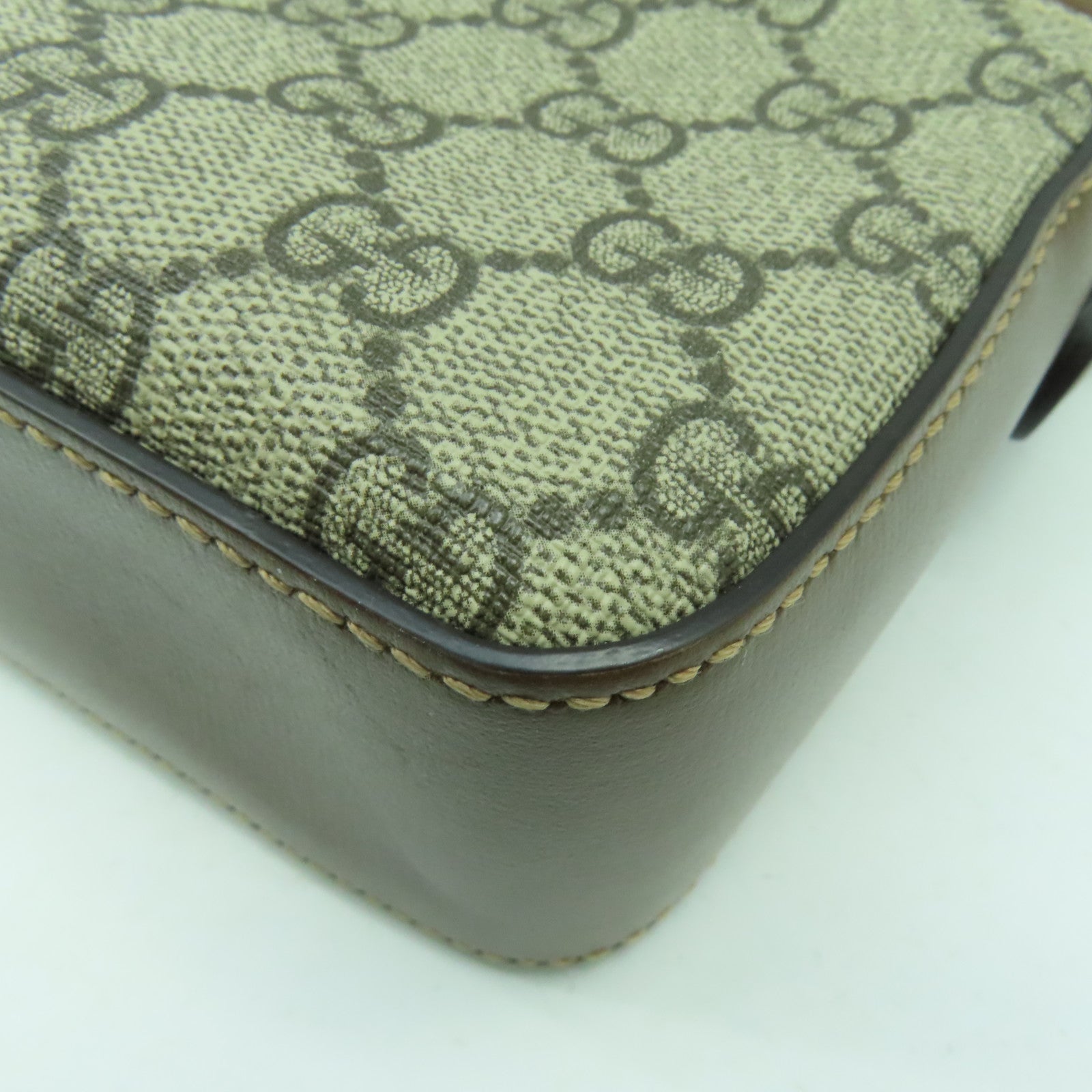 GUCCI 塗層帆布Interlocking G Bag金扣肩背袋啡色