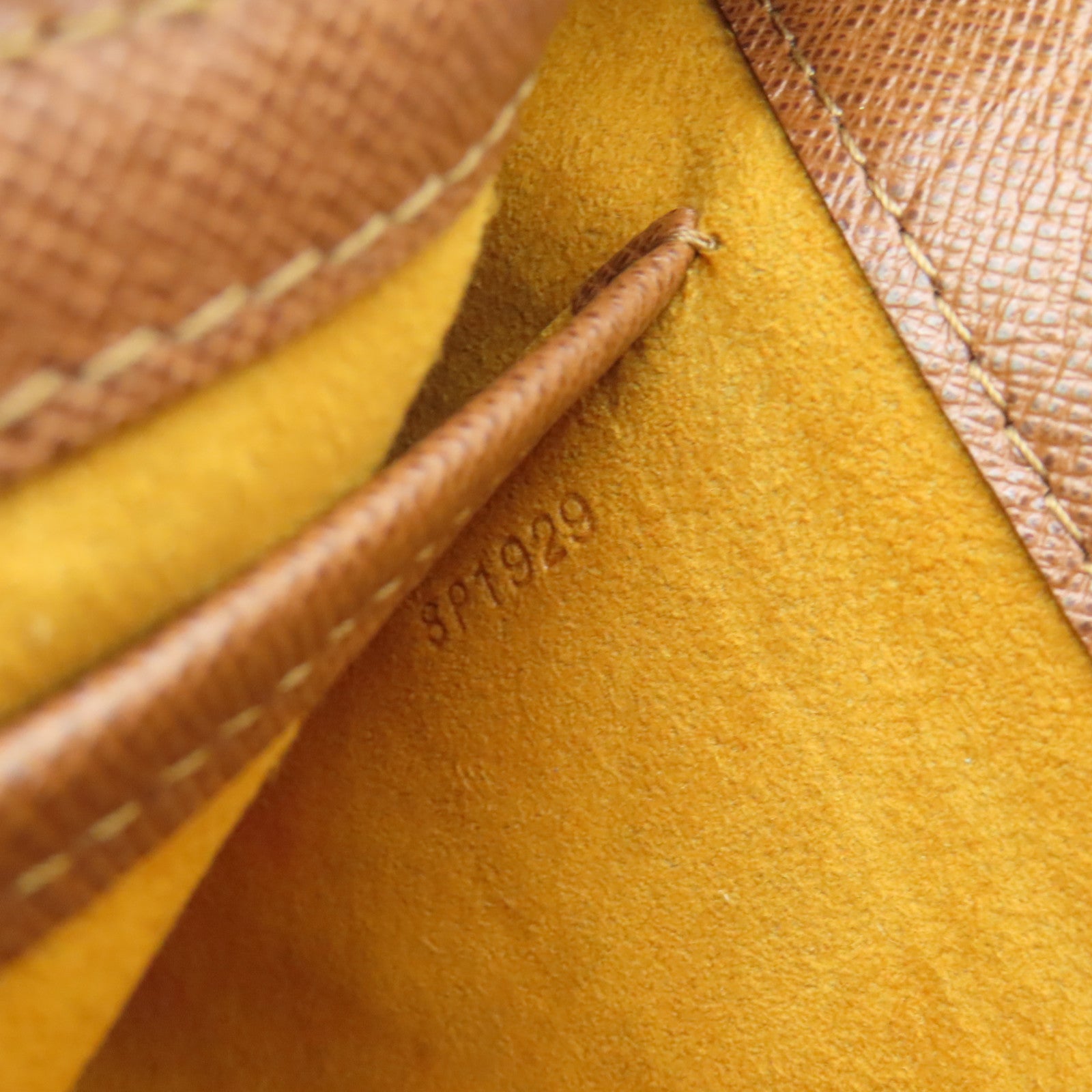 LOUIS VUITTON Monogram Musette Tango金扣肩背袋棕色