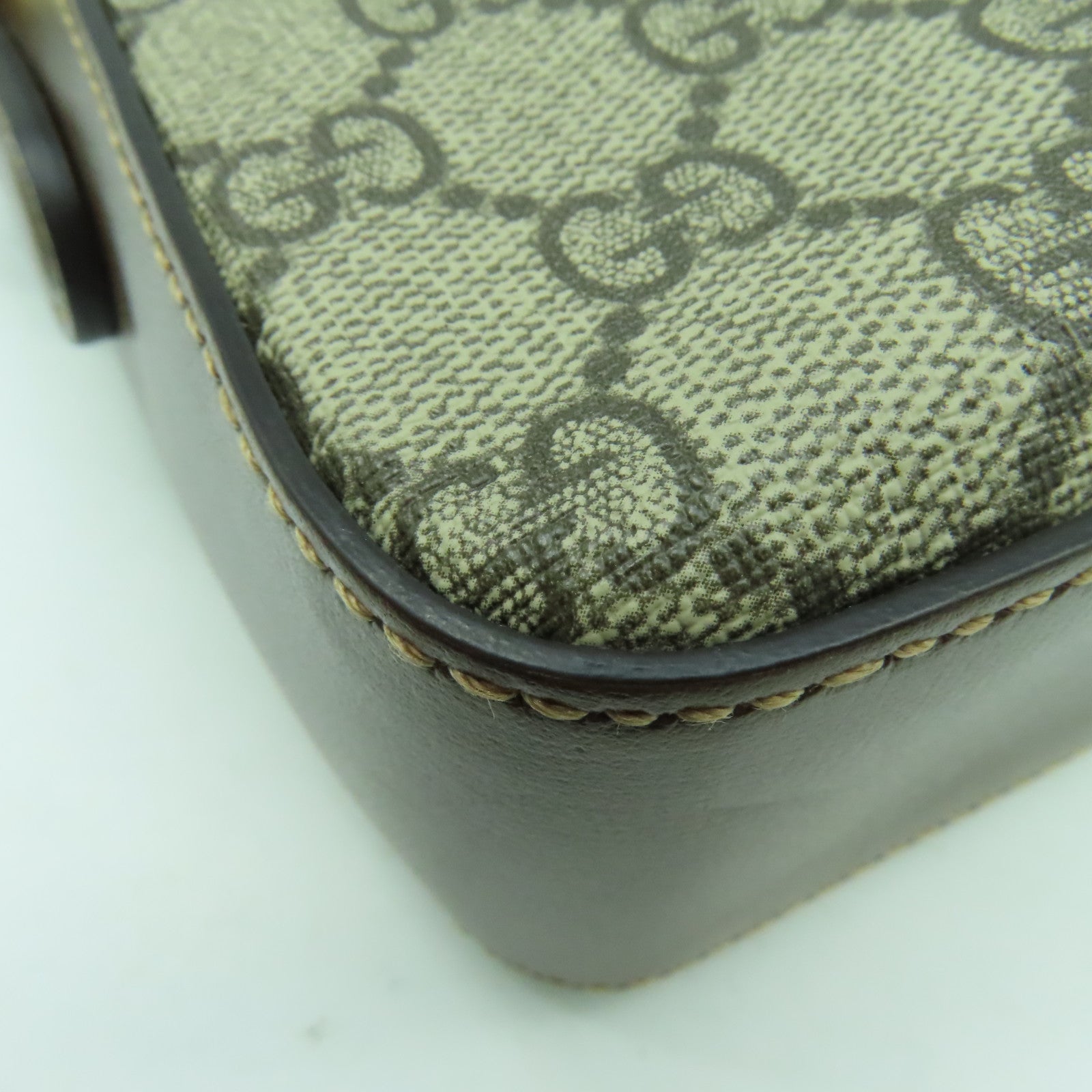 GUCCI 塗層帆布Interlocking G Bag金扣肩背袋啡色