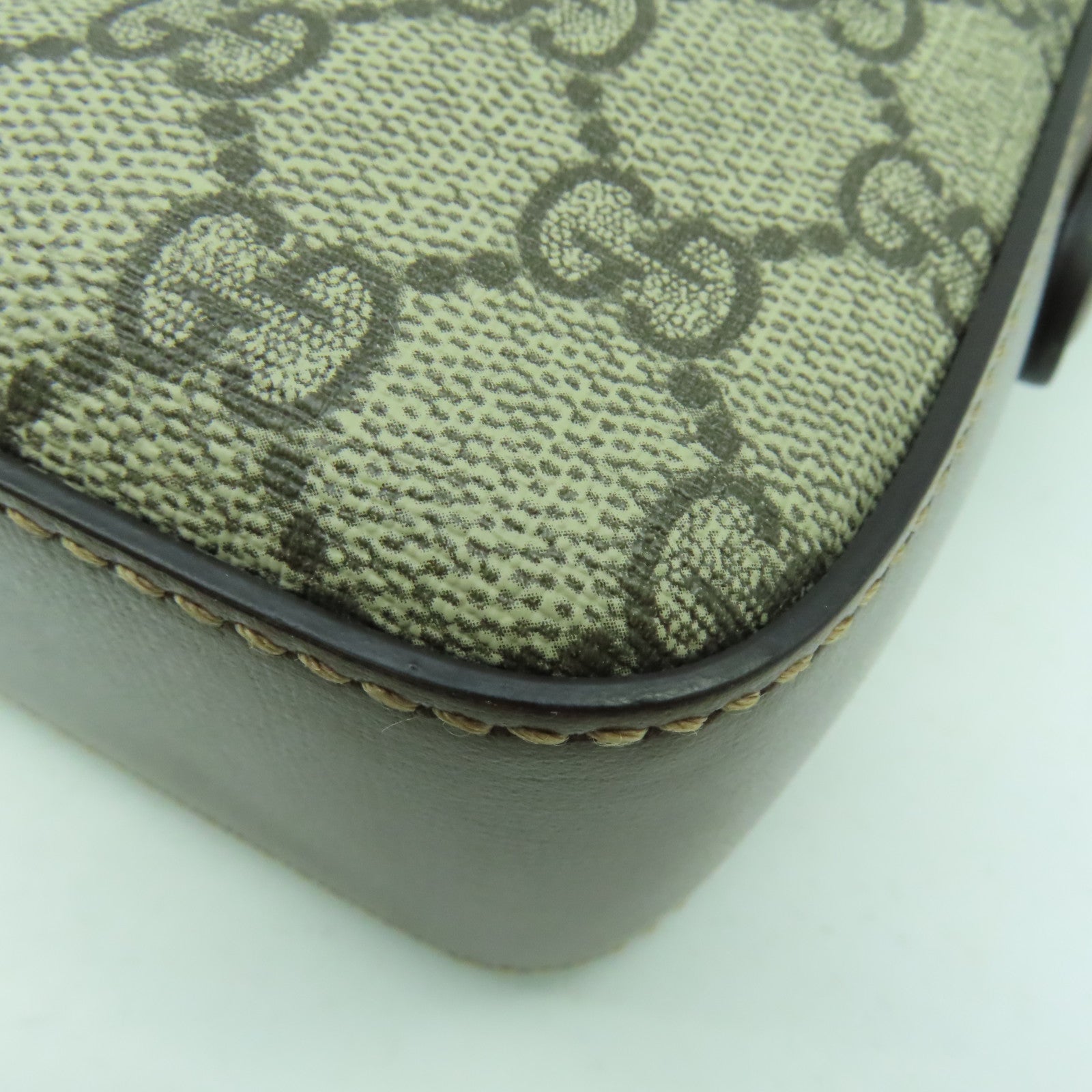 GUCCI 塗層帆布Interlocking G Bag金扣肩背袋啡色