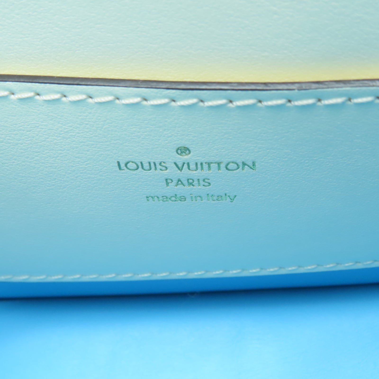 LOUIS VUITTON Leather Pont 9 Gold Buckle Shoulder Bag Cream