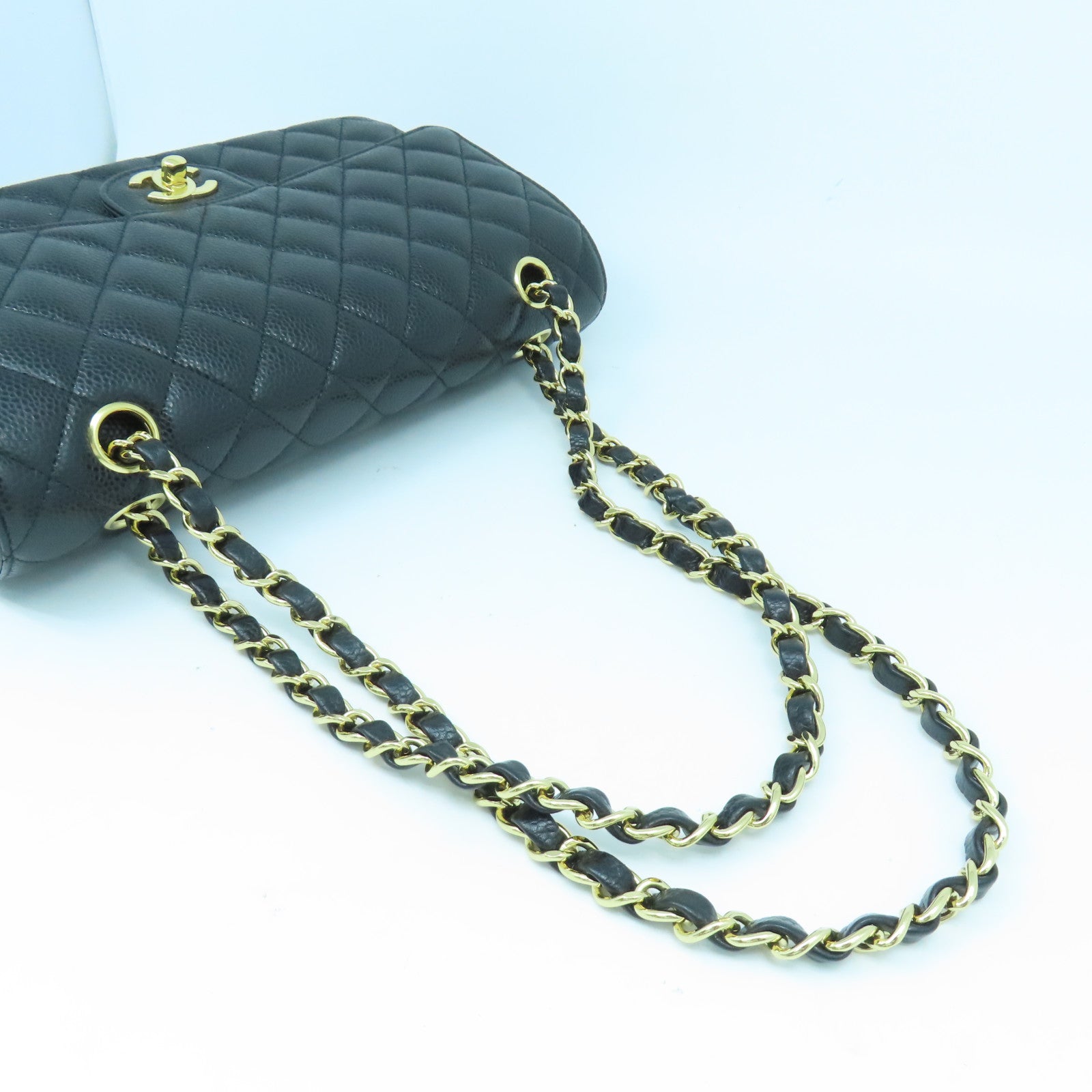 CHANEL 菱格Caviar皮革Classic 25金扣鏈帶肩背袋黑色