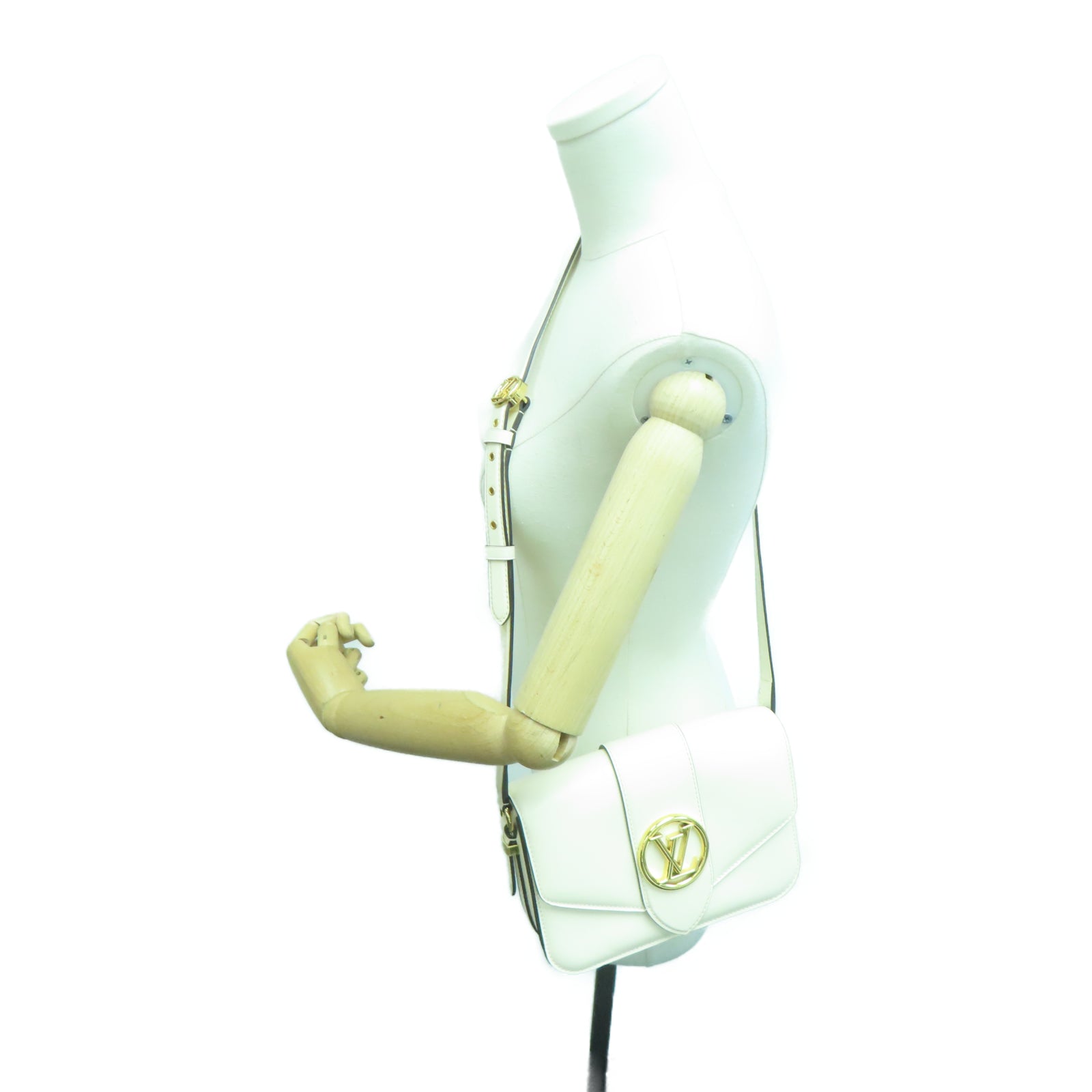 LOUIS VUITTON Leather Pont 9 Gold Buckle Shoulder Bag Cream