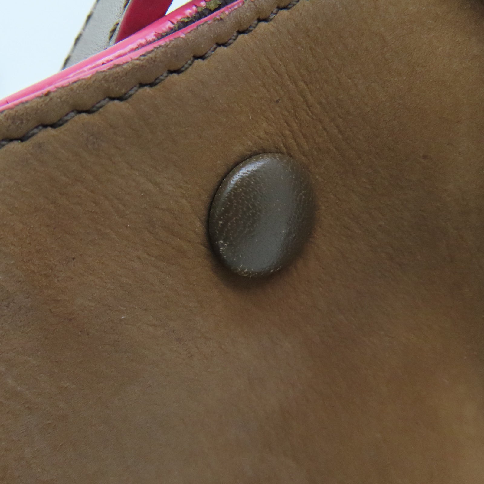 CELINE 牛皮皮革Trapeze金扣肩背袋啡色