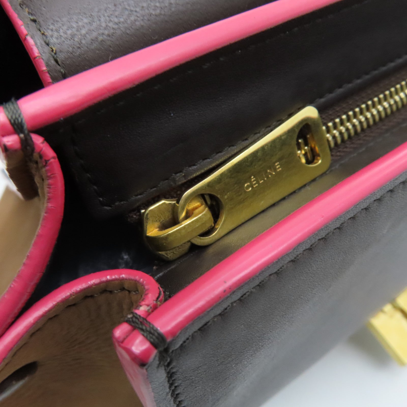 CELINE 牛皮皮革Trapeze金扣肩背袋啡色
