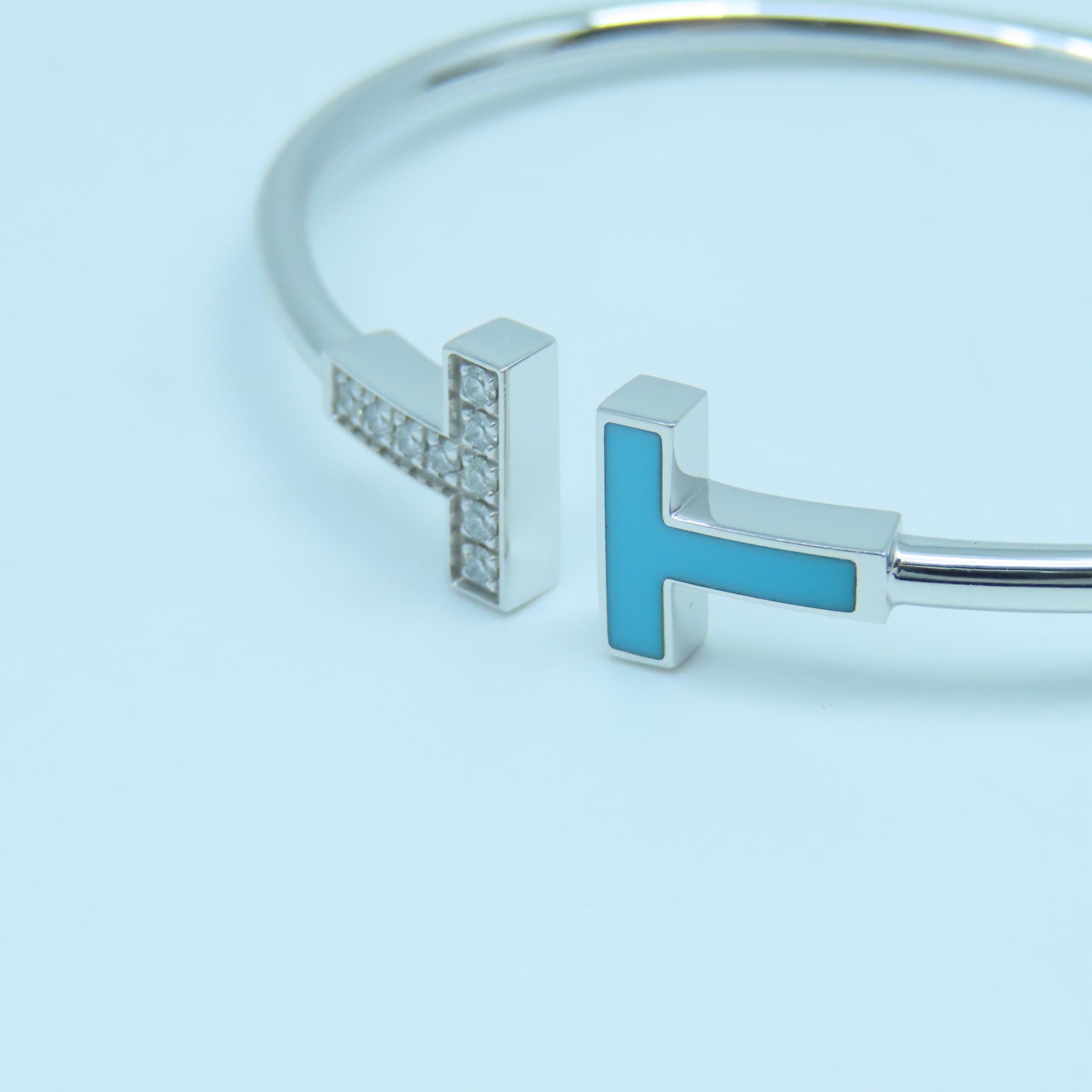 TIFFANY＆CO 18K白金Diamond Turquoise T Wire手鐲淺藍色銀色