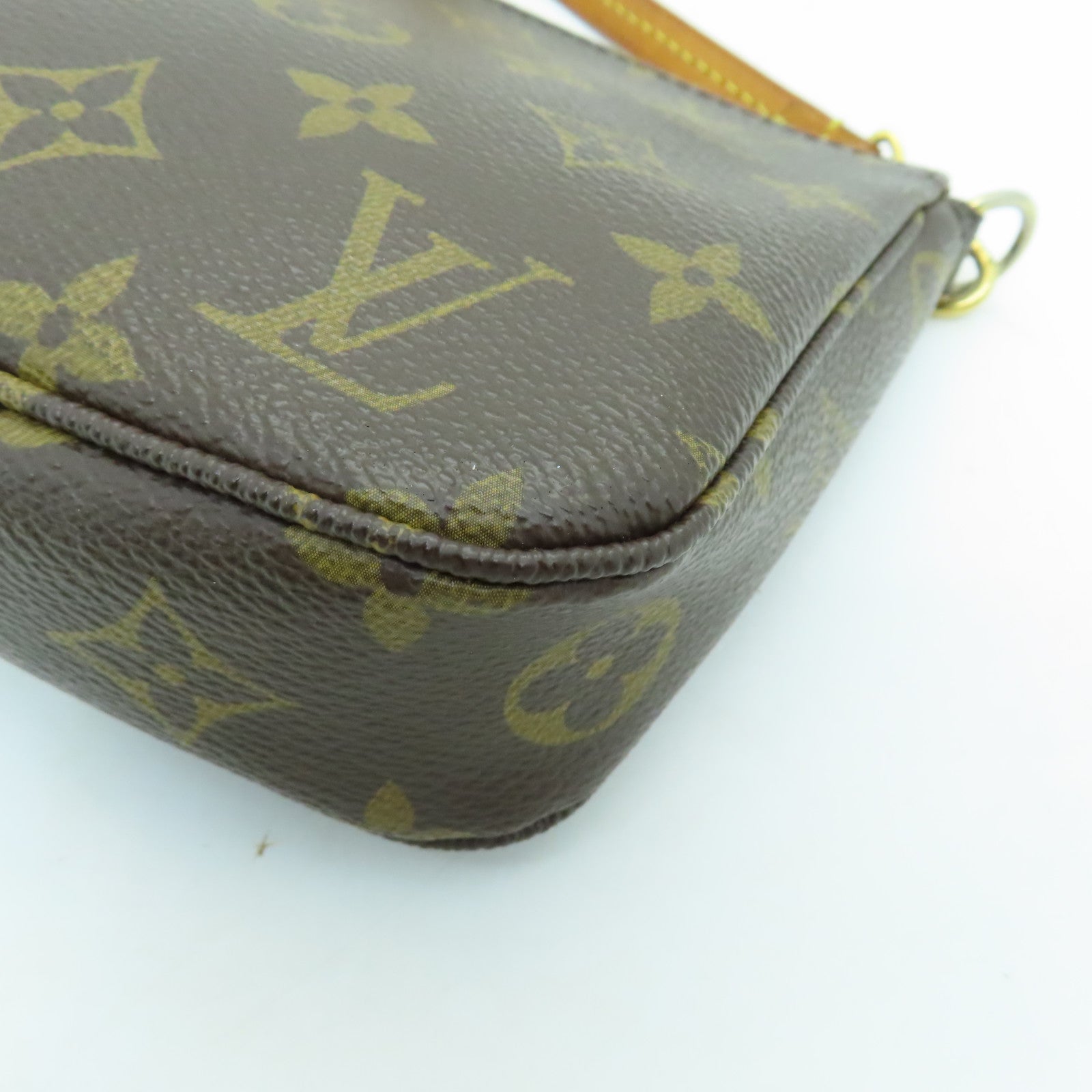 LOUIS VUITTON Monogram Pochette Accessories金扣手挽袋啡色