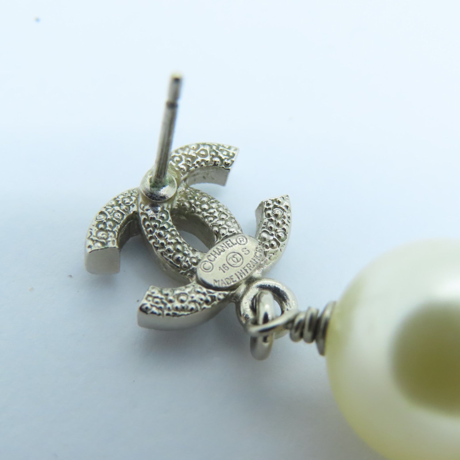 CHANEL PVC Earring耳环白色金色