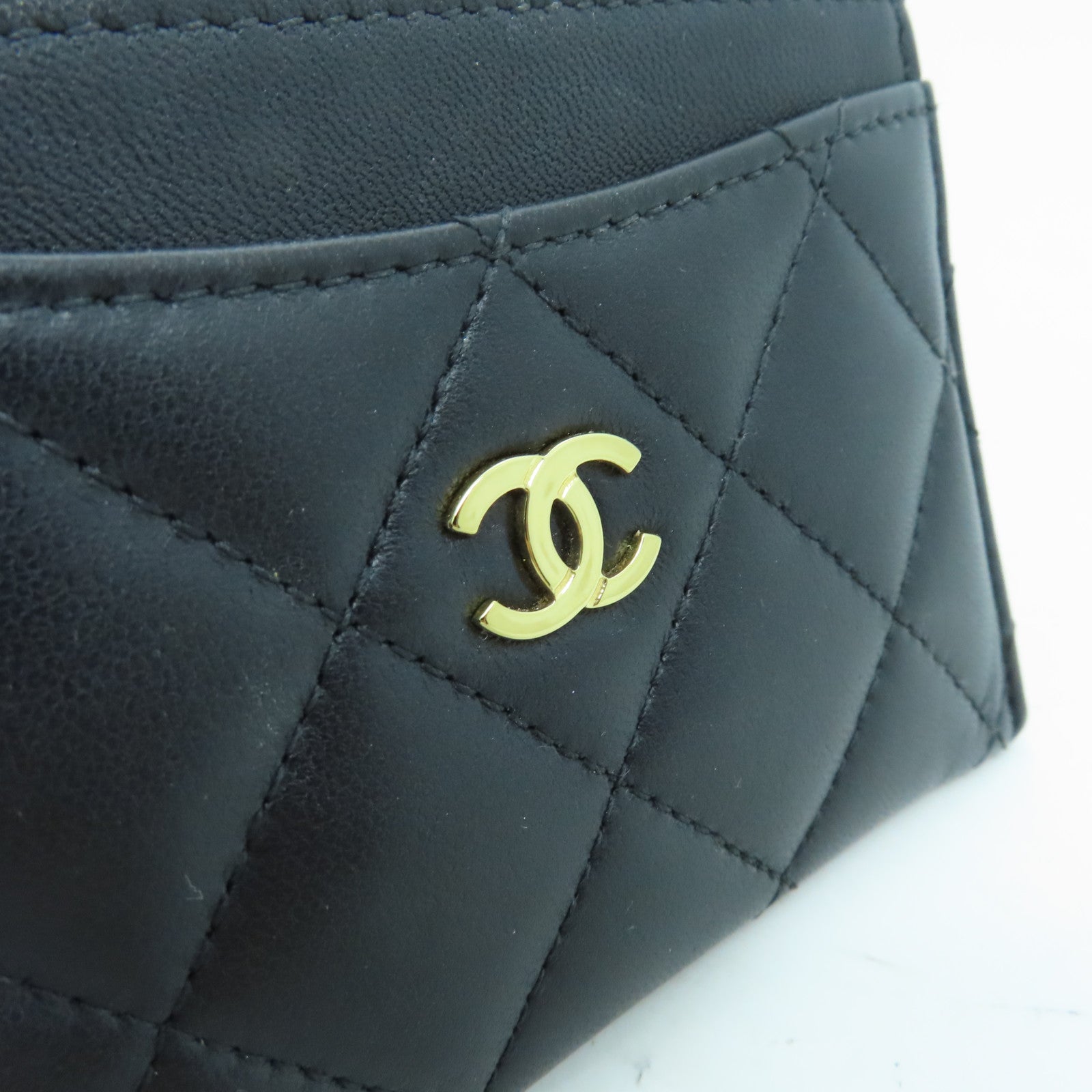 CHANEL Rhombus Sheepskin Leather Card Case Gold Buckle Card Holder Black