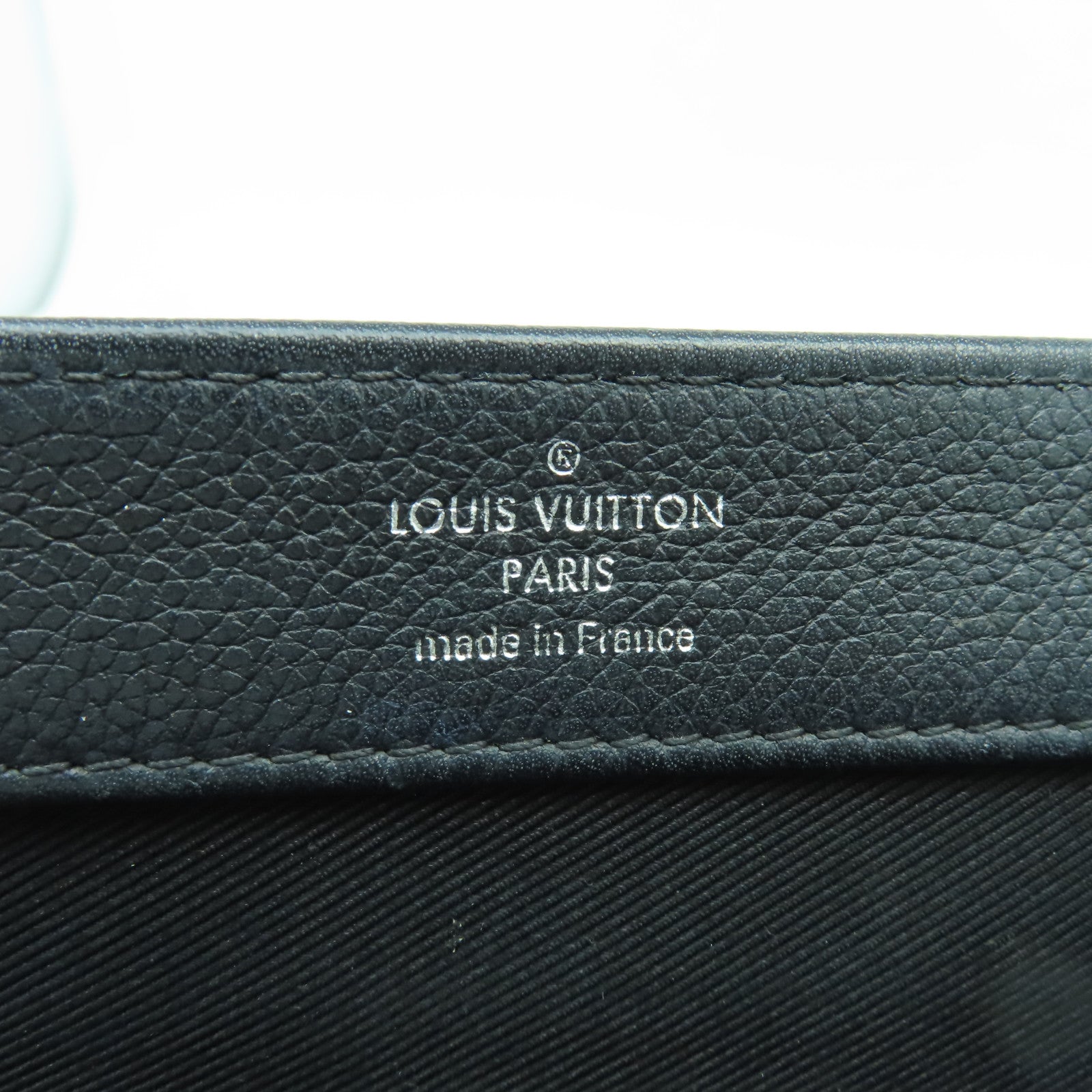 LOUIS VUITTON 牛皮皮革Lockme II BB銀扣手挽肩背兩用袋Noir黑色