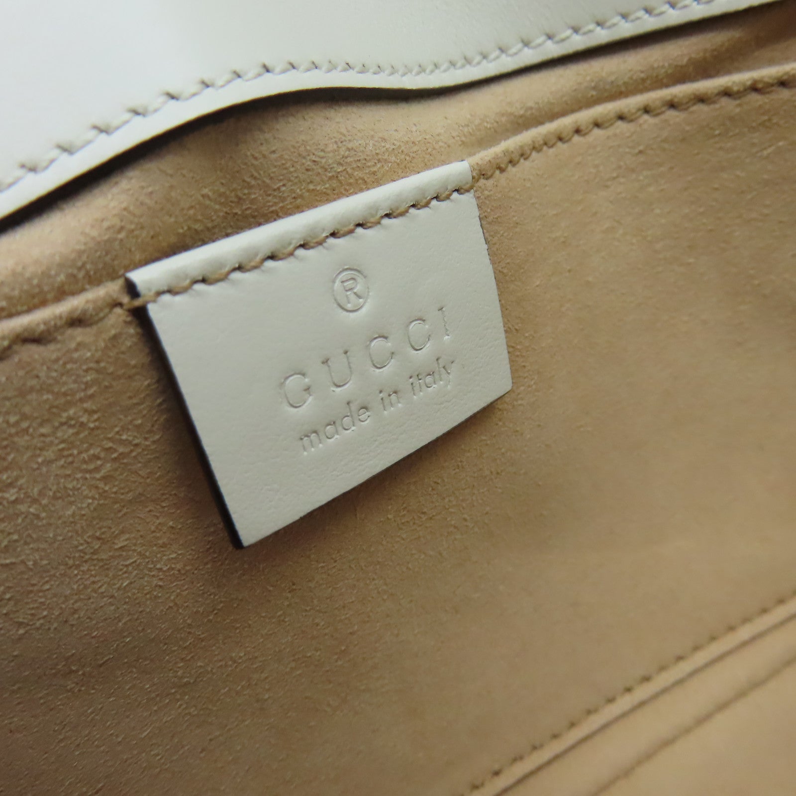 GUCCI 牛皮皮革GG Marmont金扣鏈帶肩背袋米白色