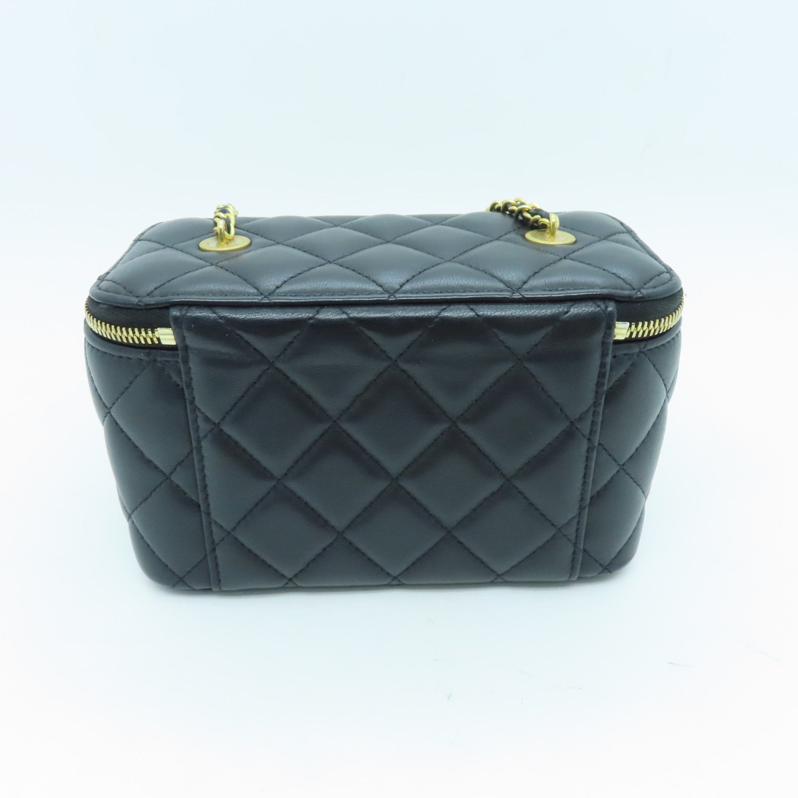 CHANEL rhombic sheepskin leather Chain Shoulder Bag gold buckle chain shoulder bag black