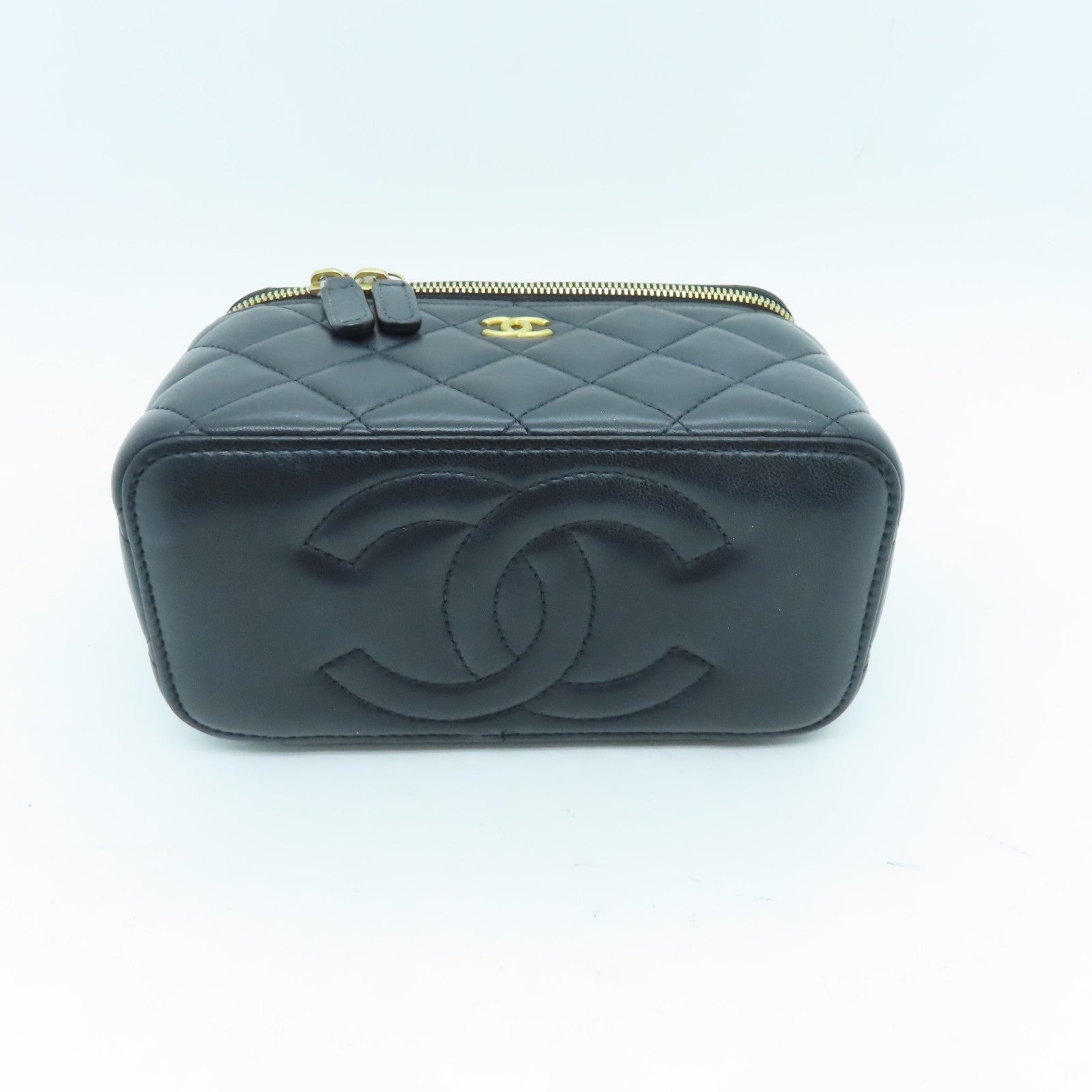 CHANEL rhombic sheepskin leather Chain Shoulder Bag gold buckle chain shoulder bag black