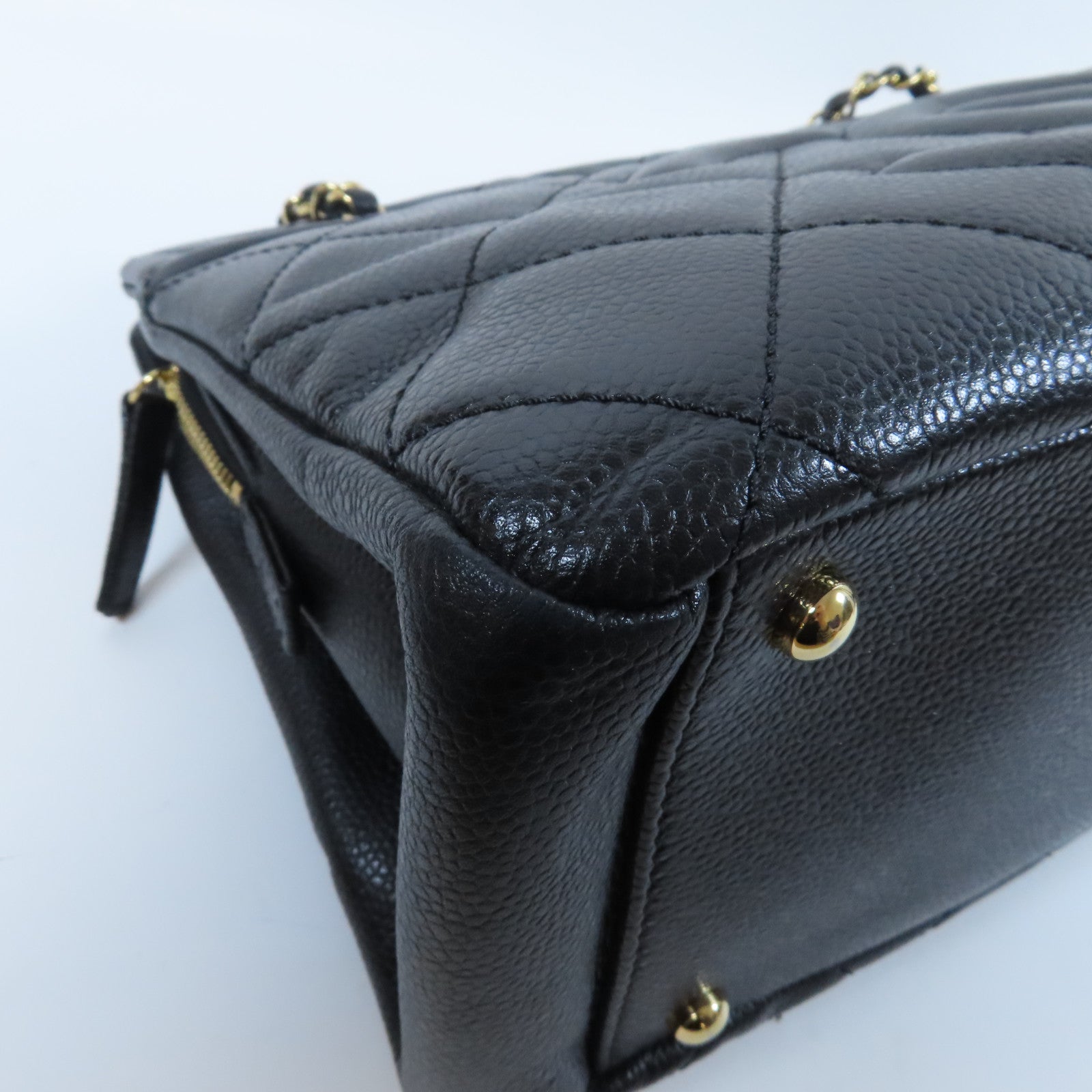CHANEL 菱格Caviar皮革Chain Tote金扣鏈帶肩背袋黑色
