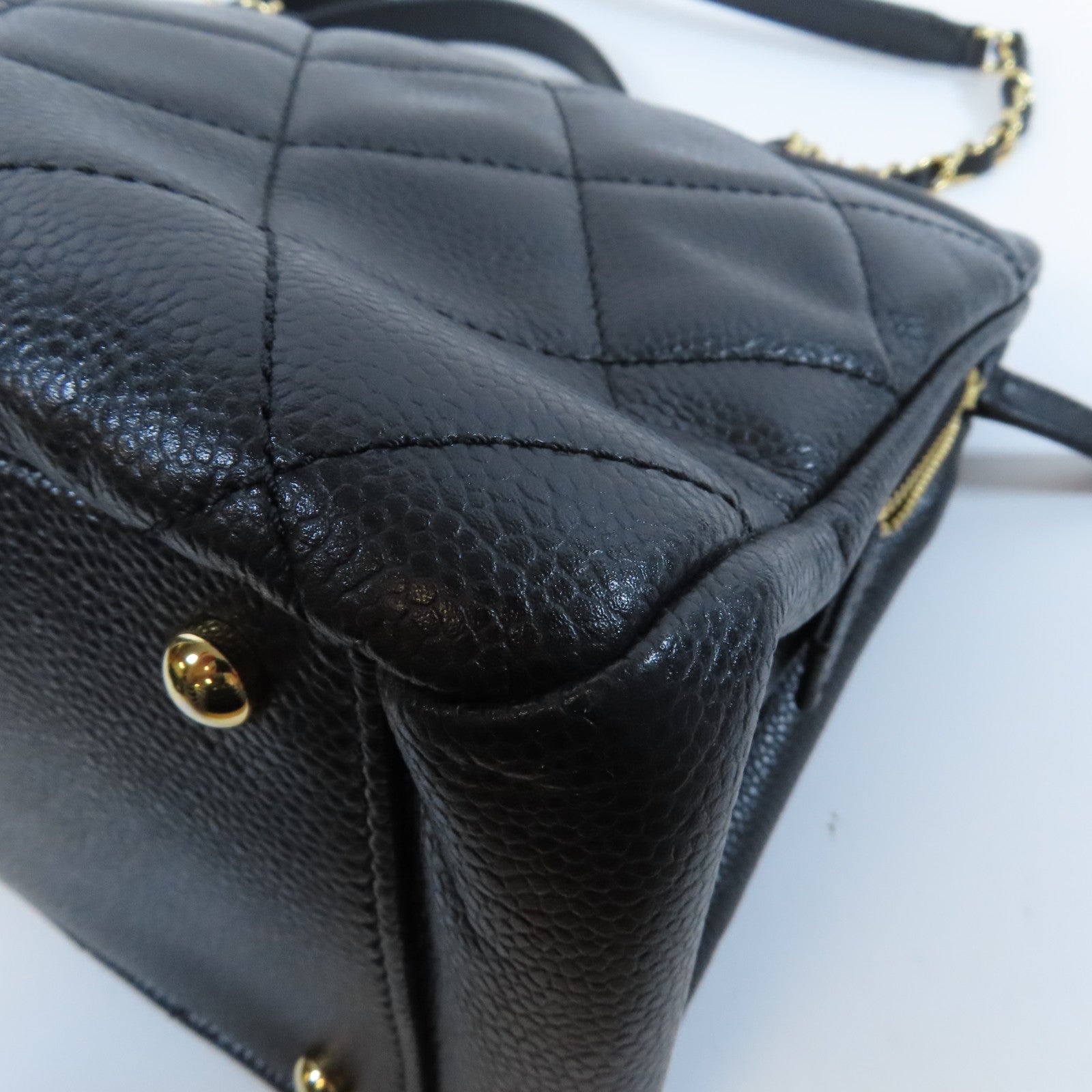 CHANEL 菱格Caviar皮革Chain Tote金扣鏈帶肩背袋黑色
