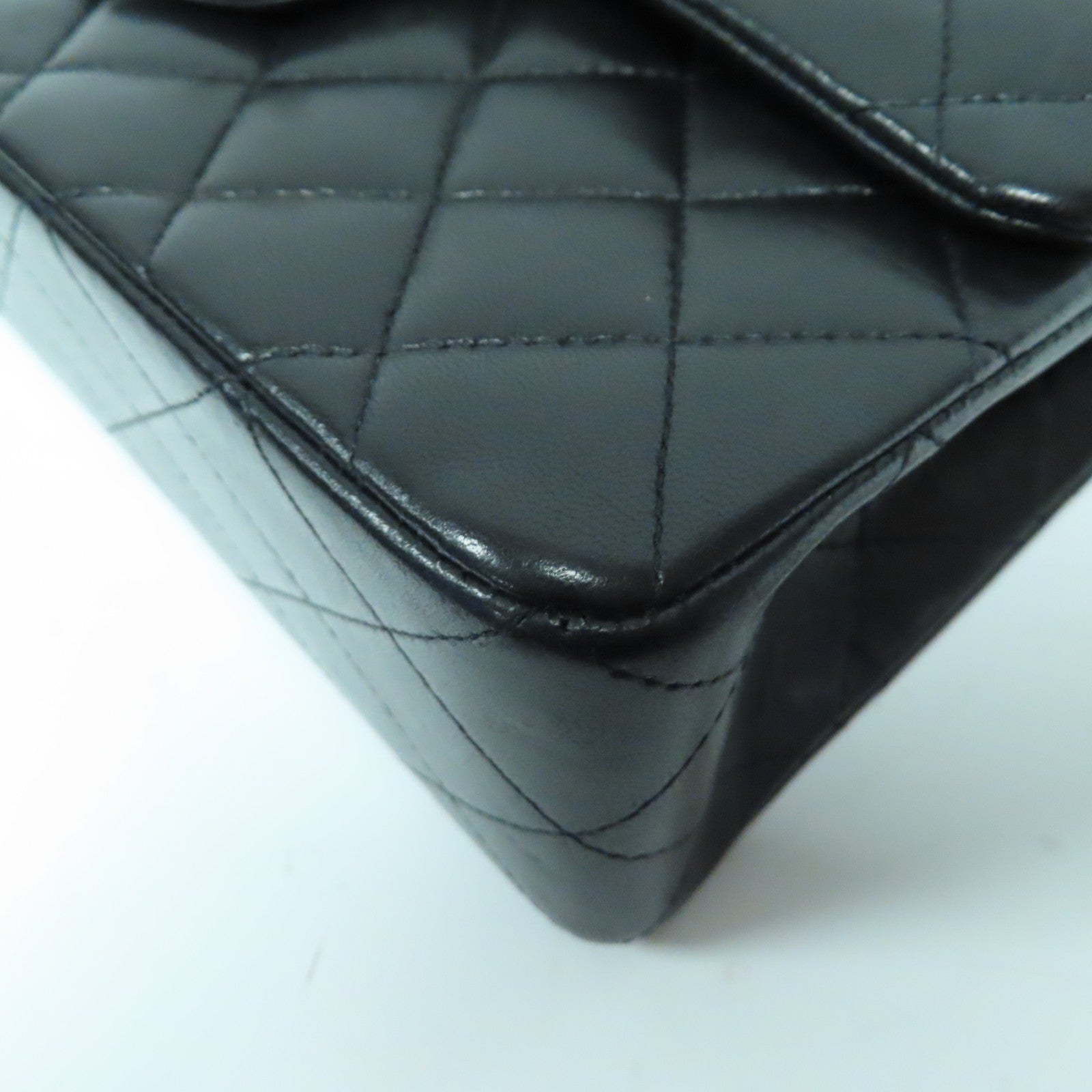 CHANEL 菱格羊皮皮革Classic 23cm銀扣鏈帶肩背袋黑色