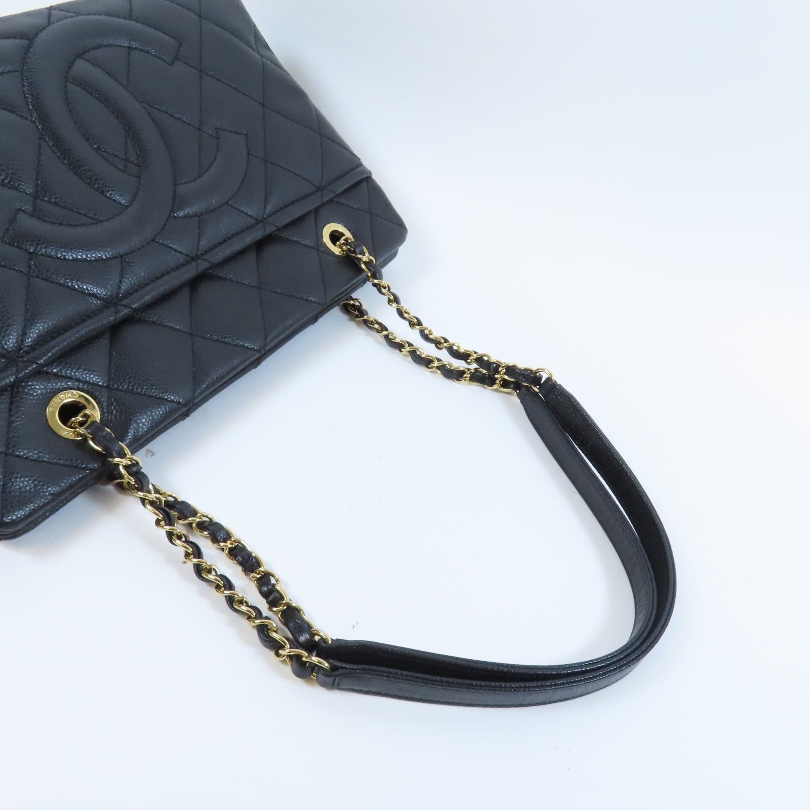 CHANEL 菱格Caviar皮革Chain Tote金扣鏈帶肩背袋黑色