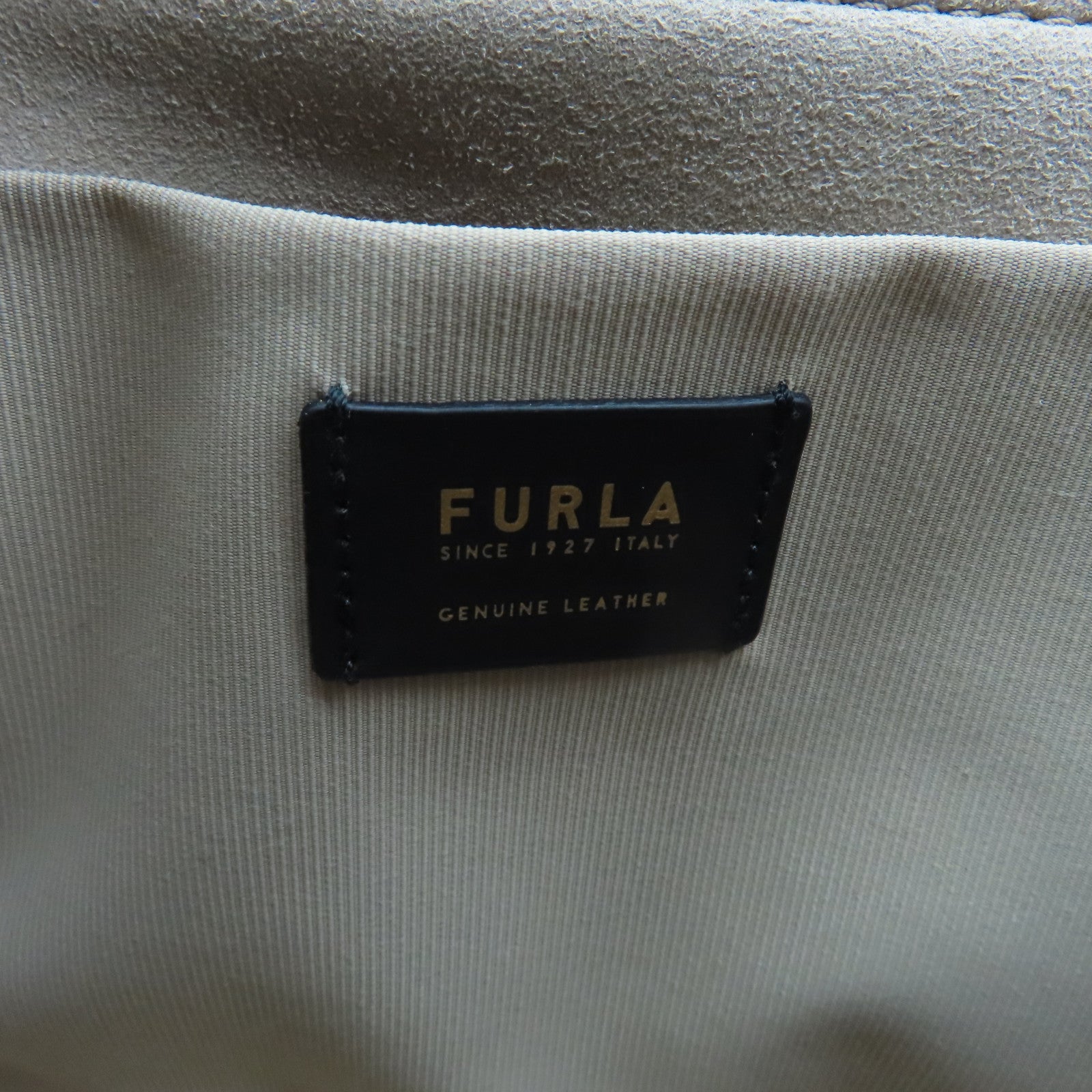Furla 【激減優惠】牛皮皮革Shoulder Bag金扣肩背袋淺褐色