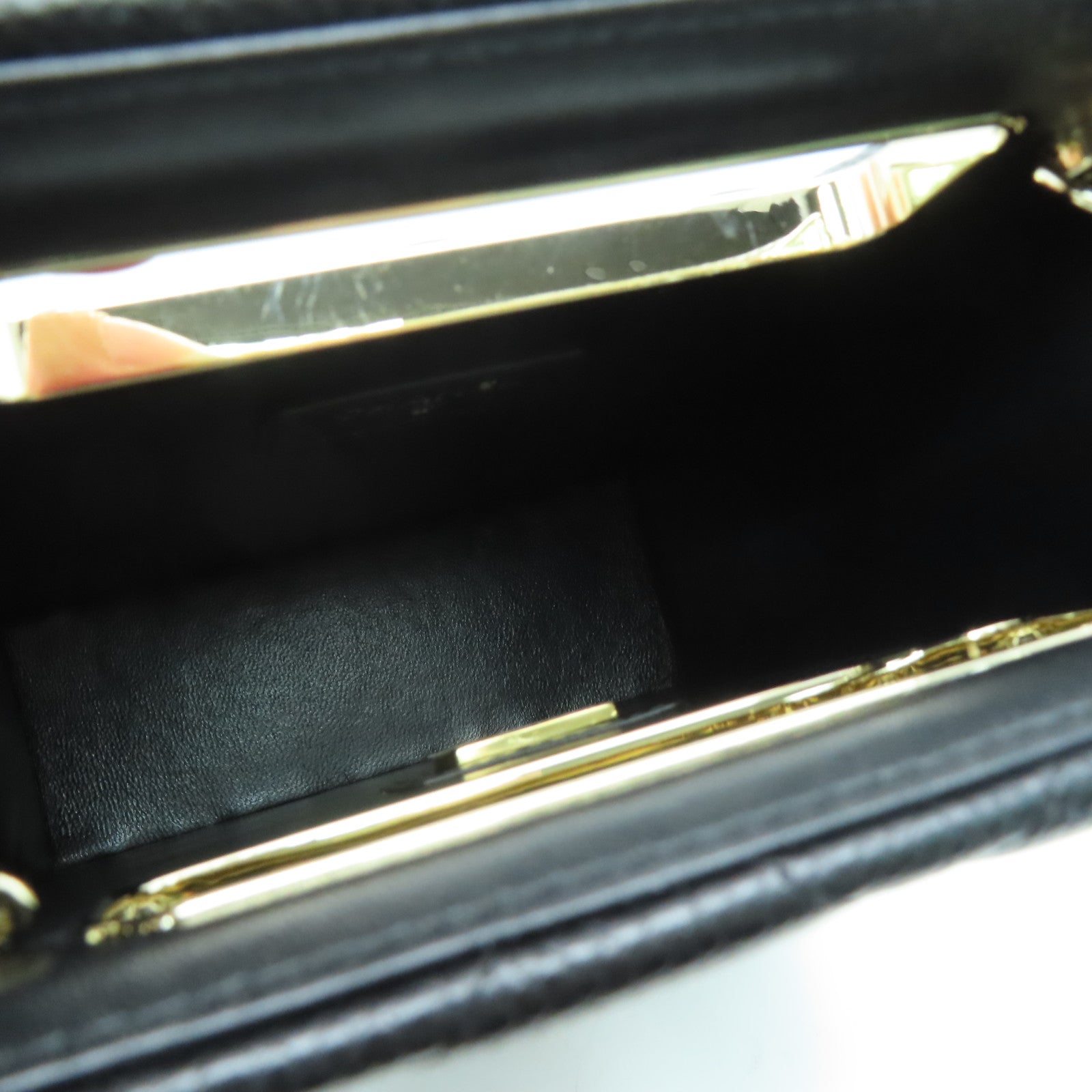 CHANEL 【激减优惠】菱格Caviar皮革Chain Shoulder Bag金扣肩背袋黑色