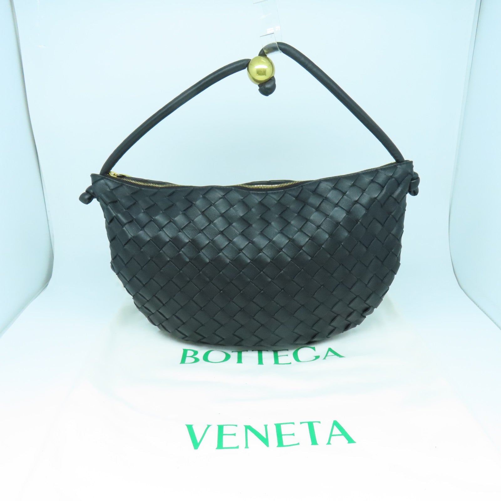 BOTTEGA VENETA 织纹皮革Handbag金扣手挽袋黑色