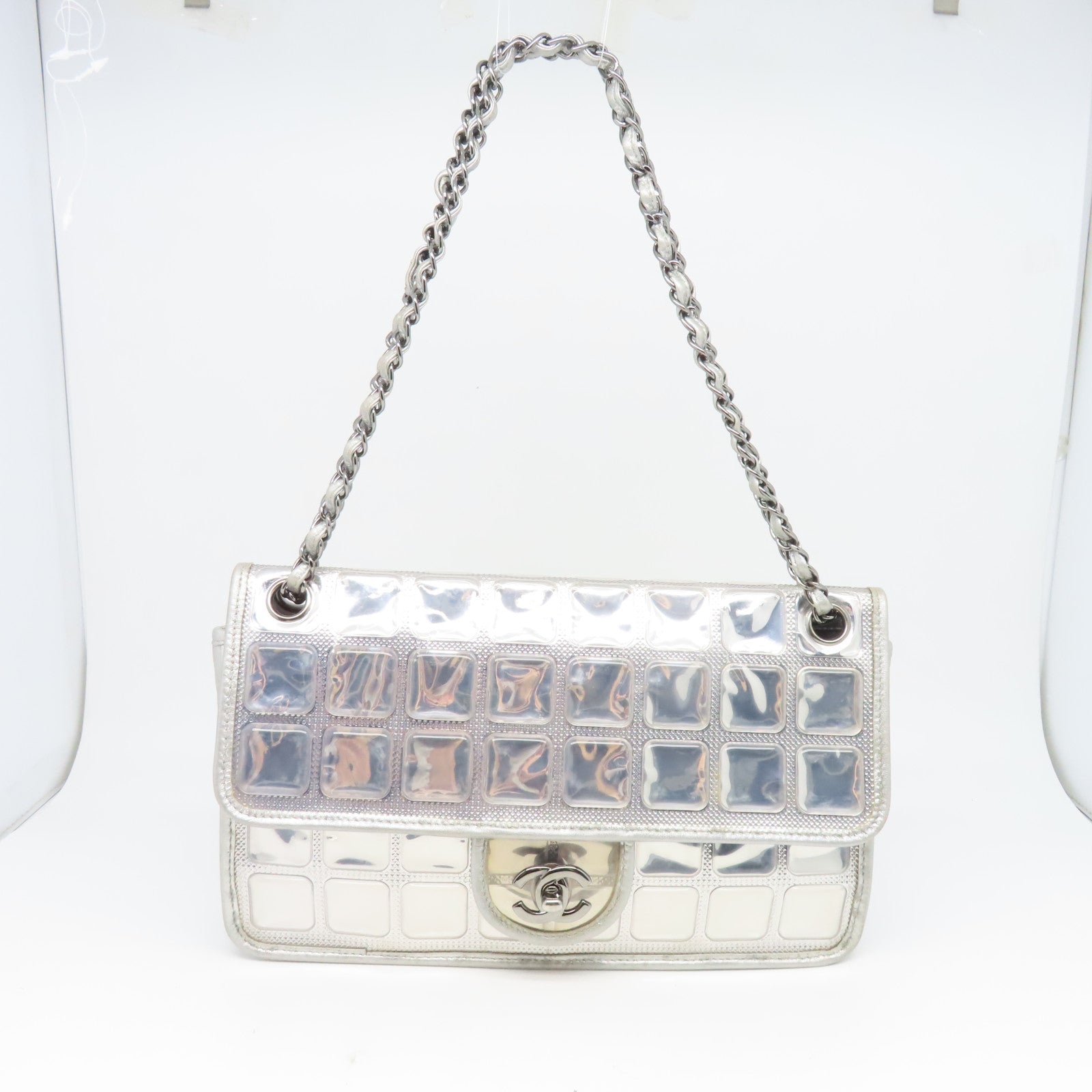 CHANEL 菱格牛皮皮革Chain Shoulder銀扣肩背袋銀色