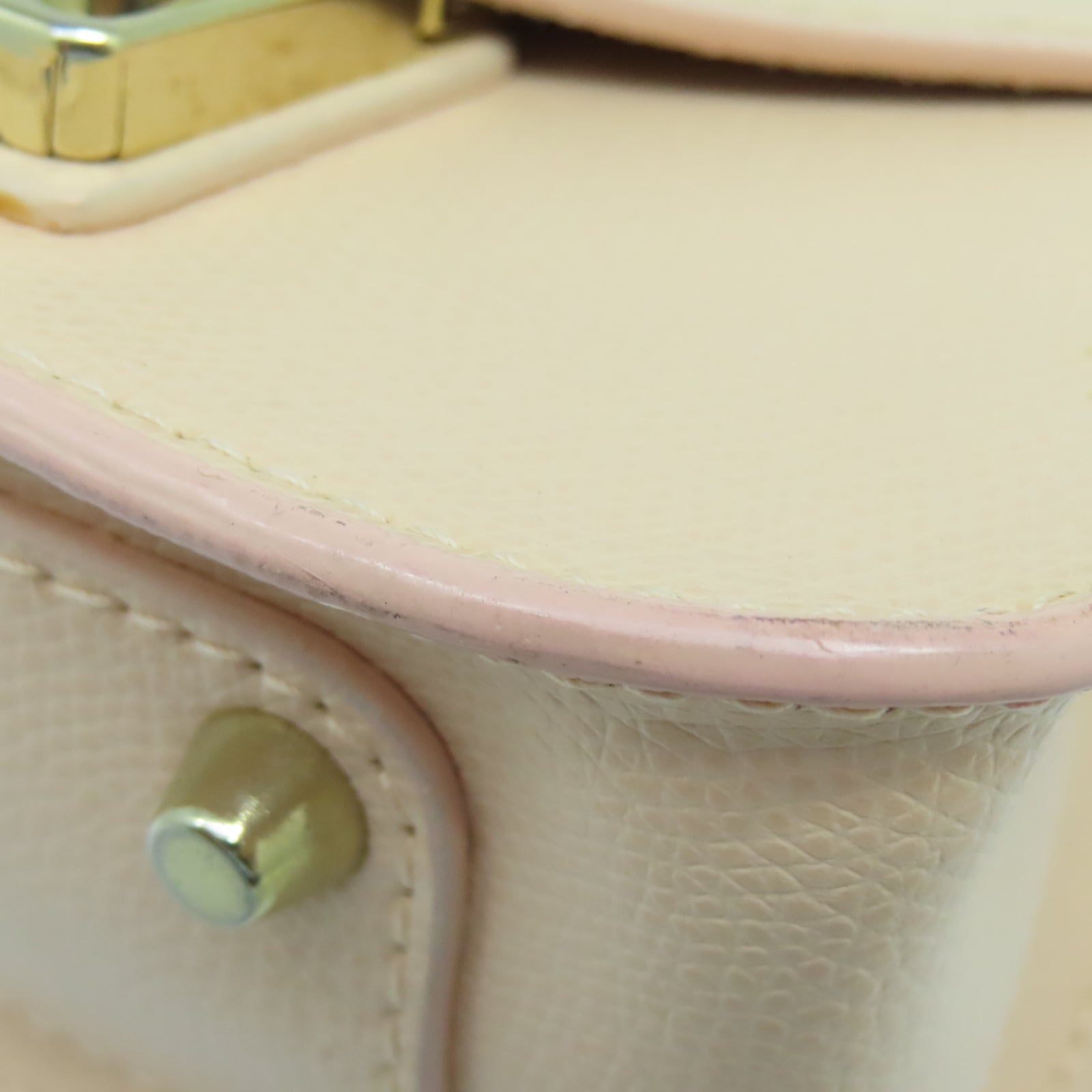 Furla牛皮皮革Chain Shoulder金扣肩背袋米色