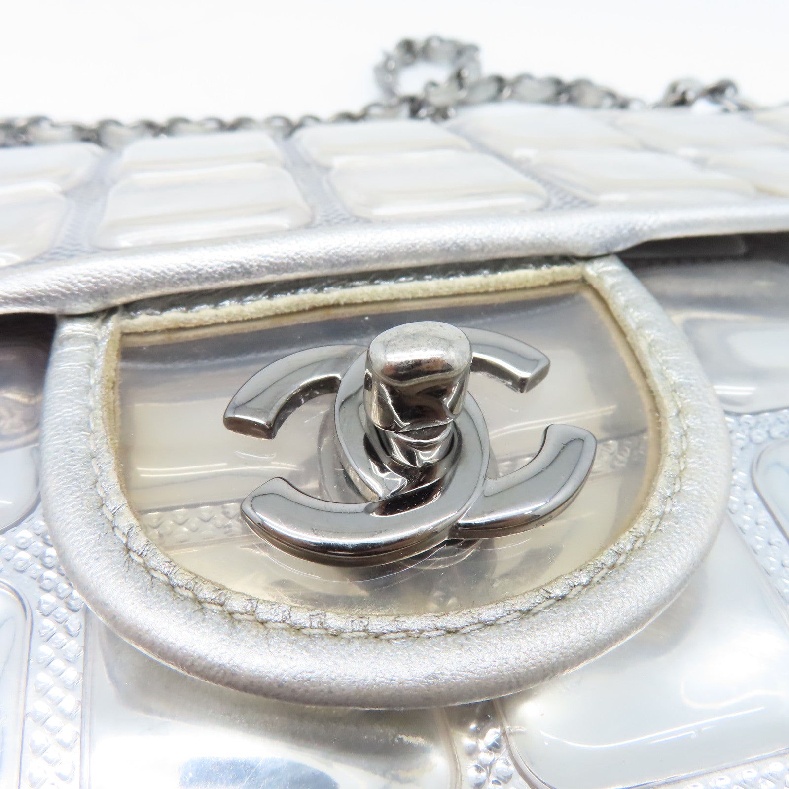 CHANEL 菱格牛皮皮革Chain Shoulder銀扣肩背袋銀色