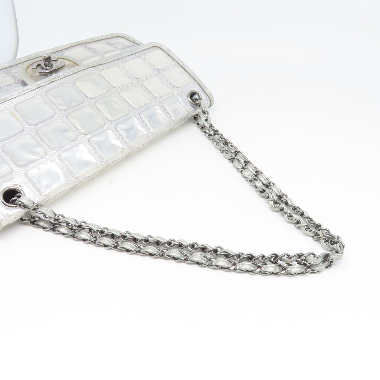 CHANEL 菱格牛皮皮革Chain Shoulder銀扣肩背袋銀色