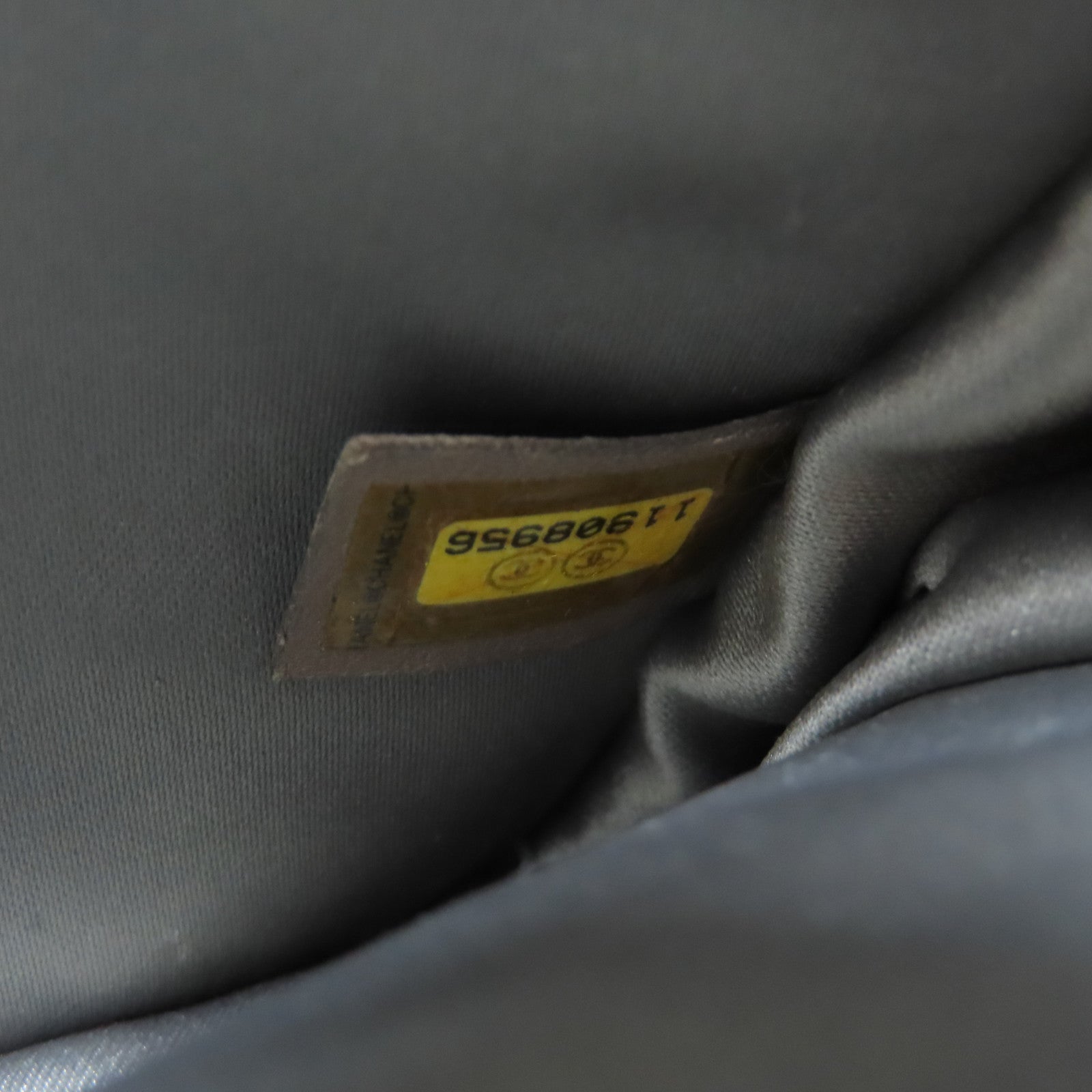CHANEL 菱格牛皮皮革Chain Shoulder銀扣肩背袋銀色