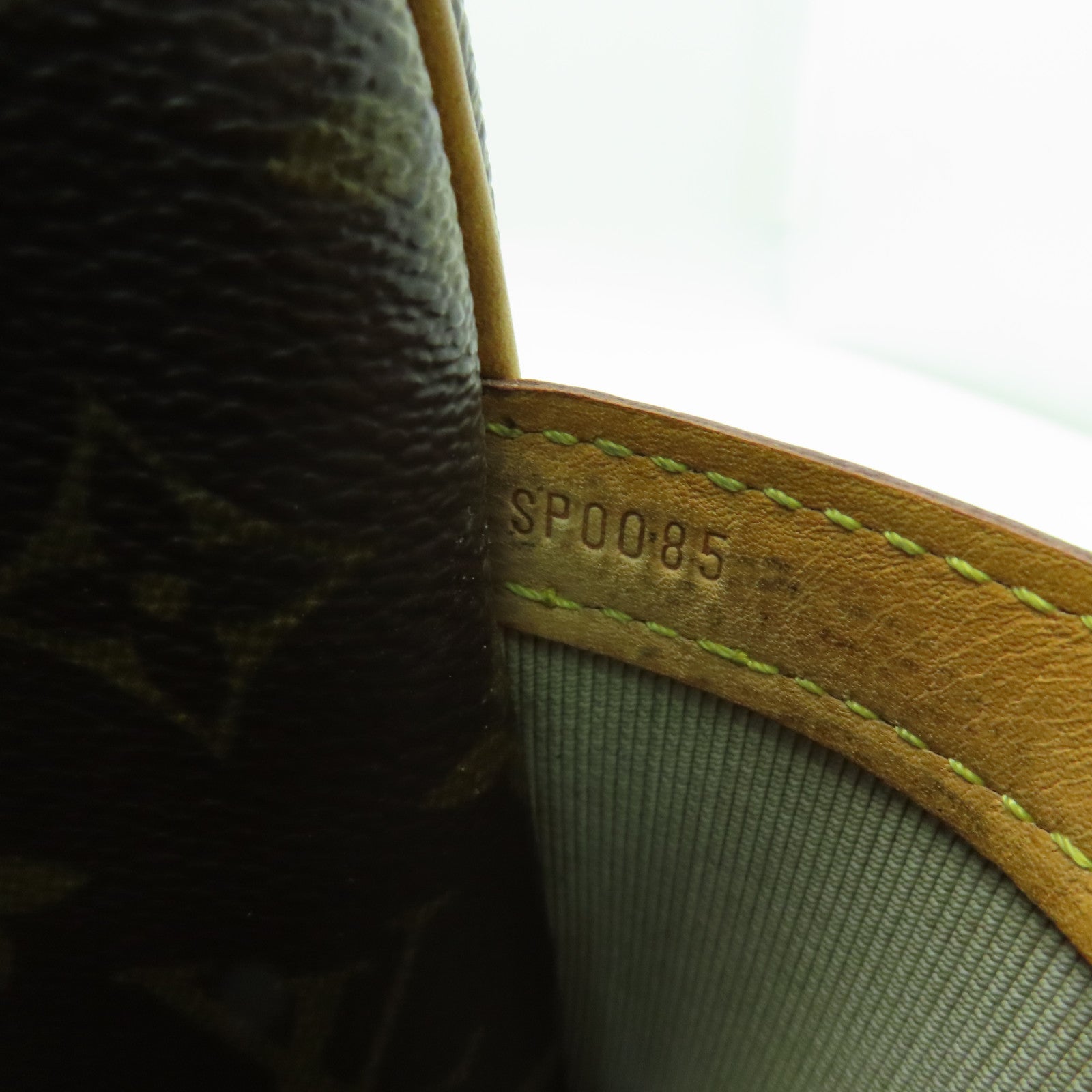 LOUIS VUITTON Monogram Reporter PM金扣肩背袋啡色
