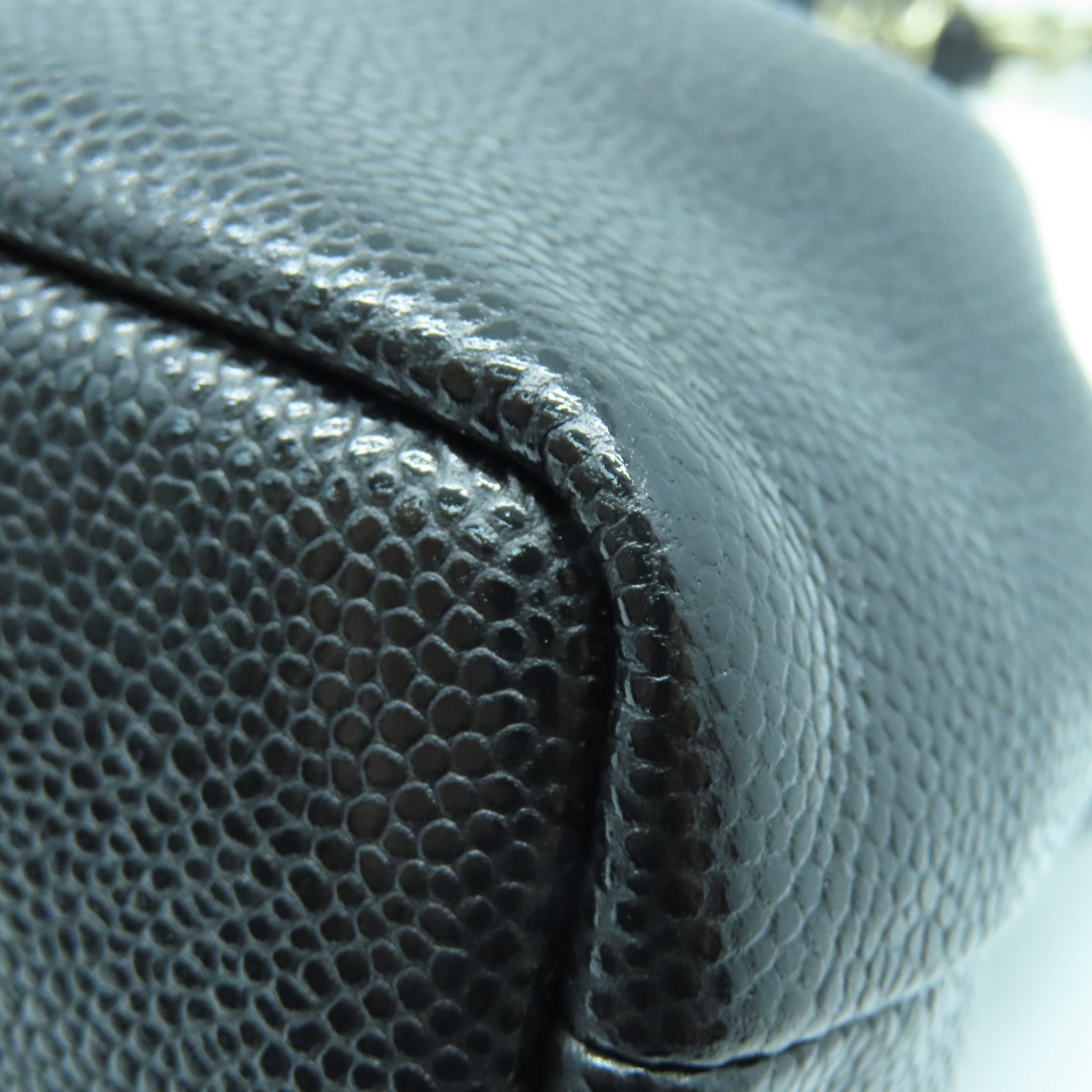 CHANEL 菱格Caviar皮革Chain Shoulder Bag金扣链带肩背袋黑色