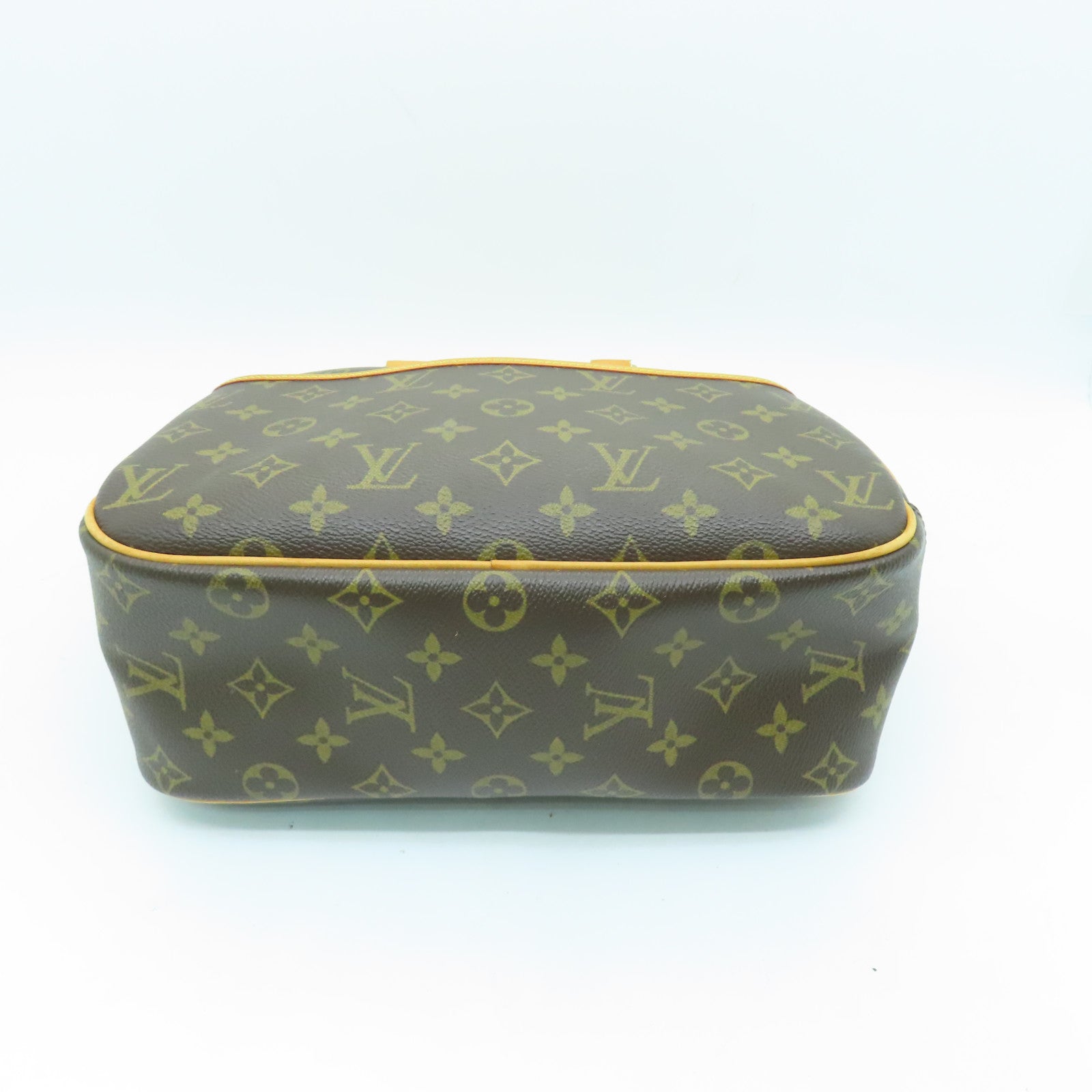 LOUIS VUITTON Monogram Trouville金扣手挽袋啡色