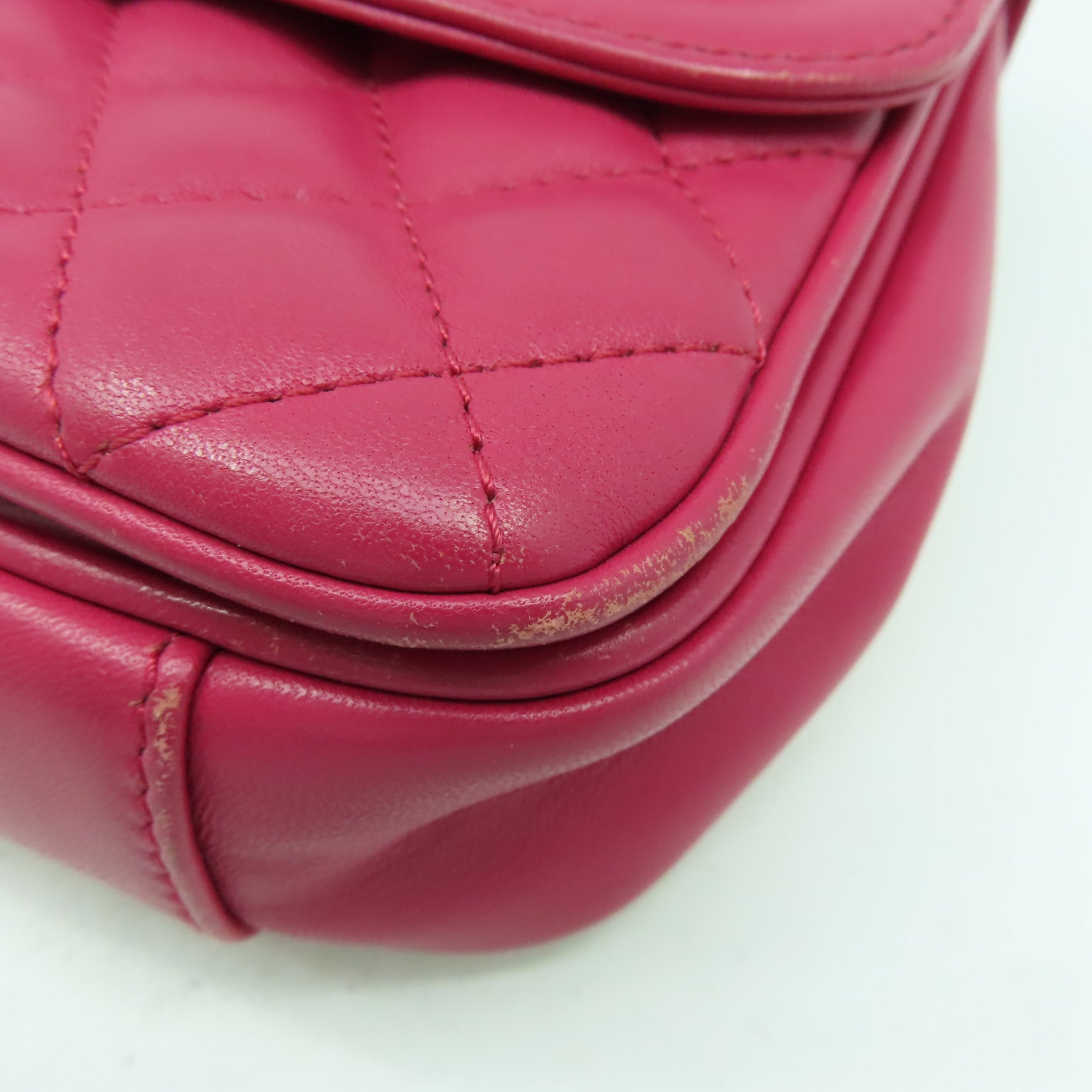 CHANEL 菱格羊皮皮革Chain Shoulder Bag金扣肩背袋紫紅色