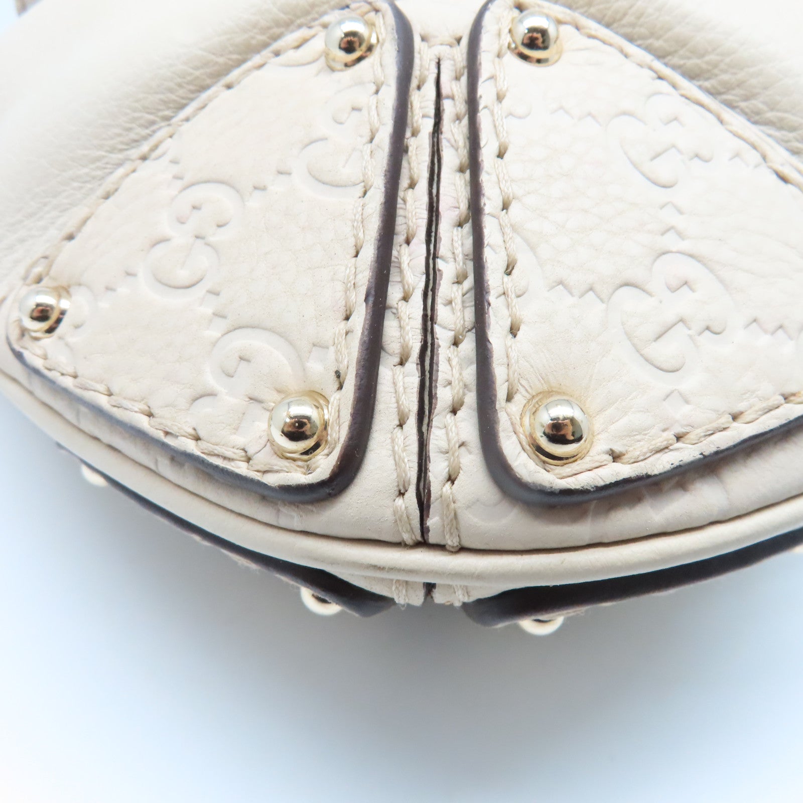 GUCCI 牛皮皮革Shoulder Bag金扣肩背袋奶油白