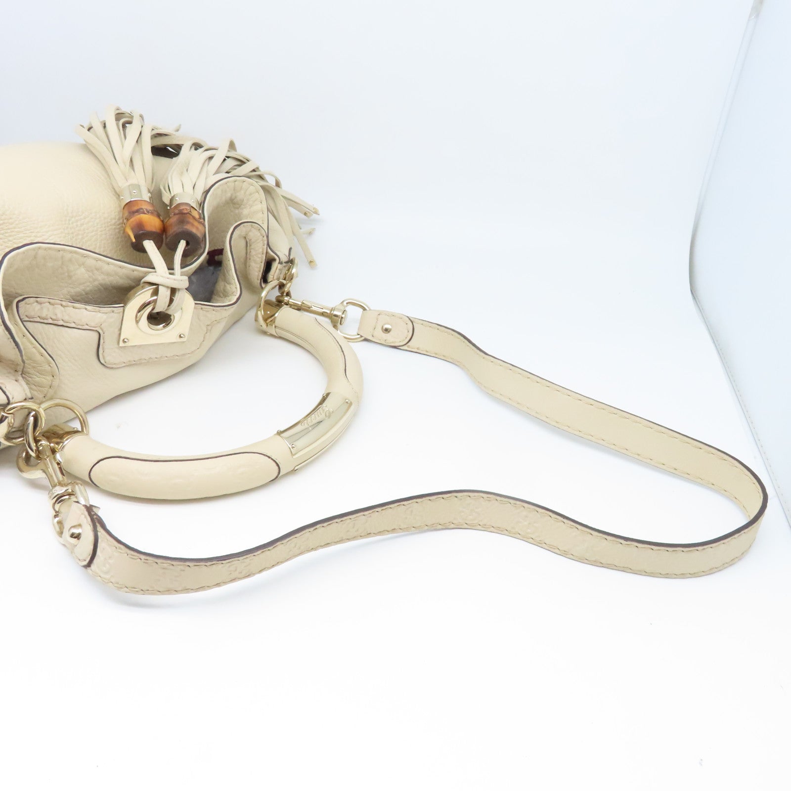 GUCCI 牛皮皮革Shoulder Bag金扣肩背袋奶油白